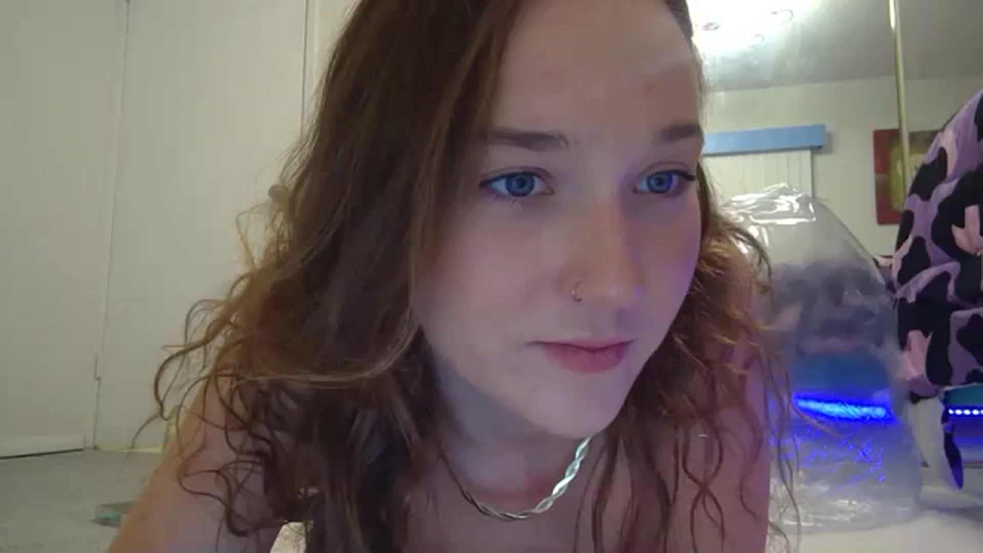 Gallery image thumbnail from hornyhippiexx's myfreecams stream on, 11/26/2023, 07:38 image 11 of 20