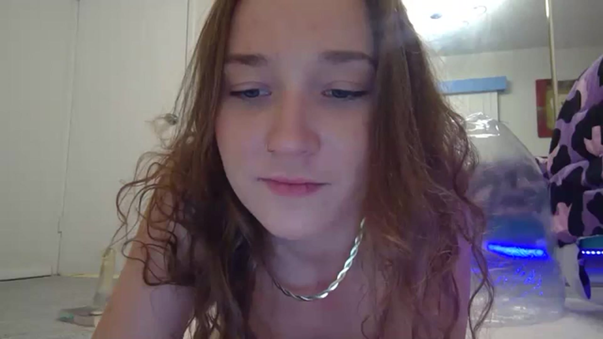 Gallery image thumbnail from hornyhippiexx's myfreecams stream on, 11/26/2023, 07:38 image 8 of 20