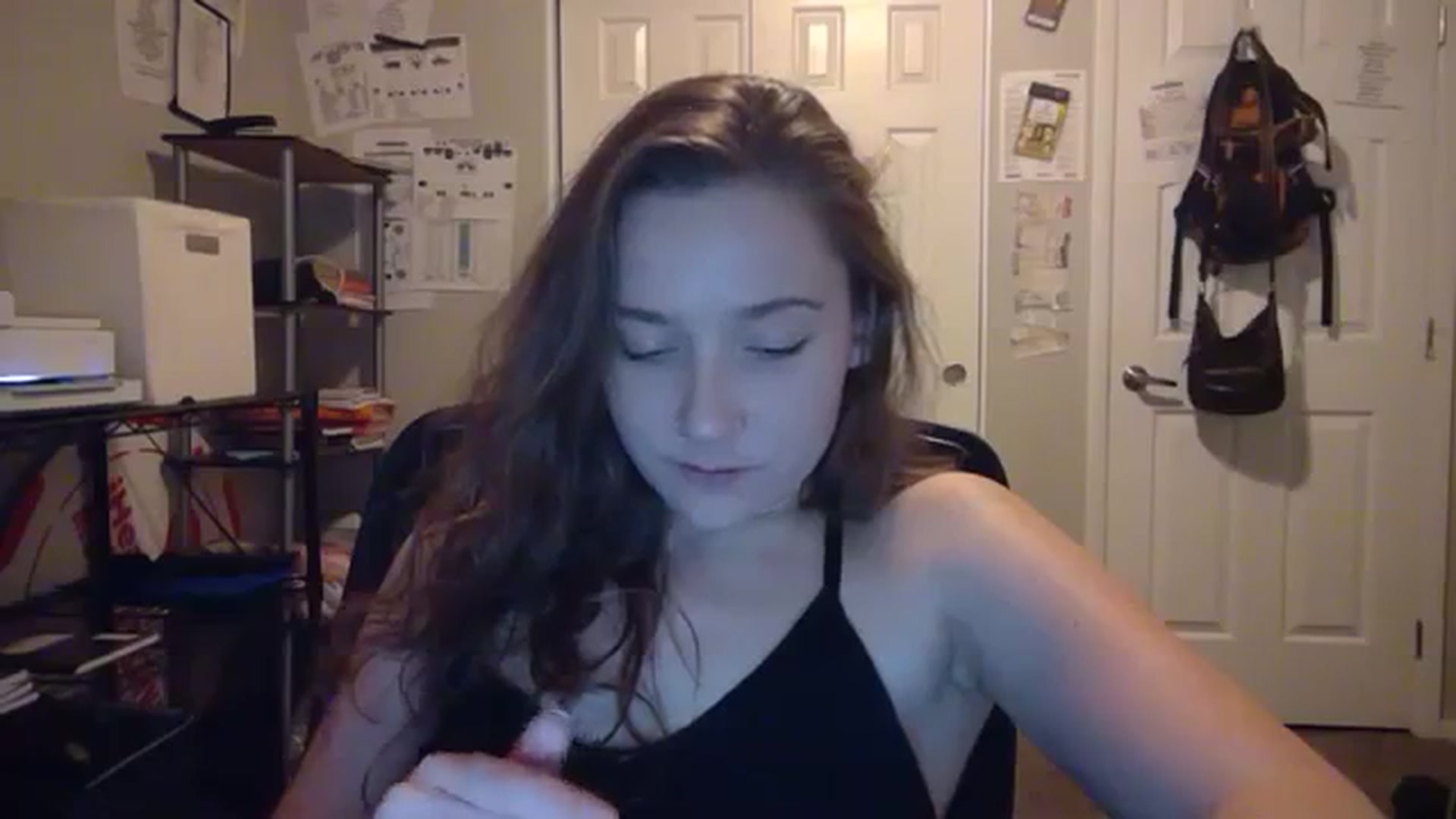Gallery image thumbnail from hornyhippiexx's myfreecams stream on, 12/08/2023, 07:51 image 20 of 20