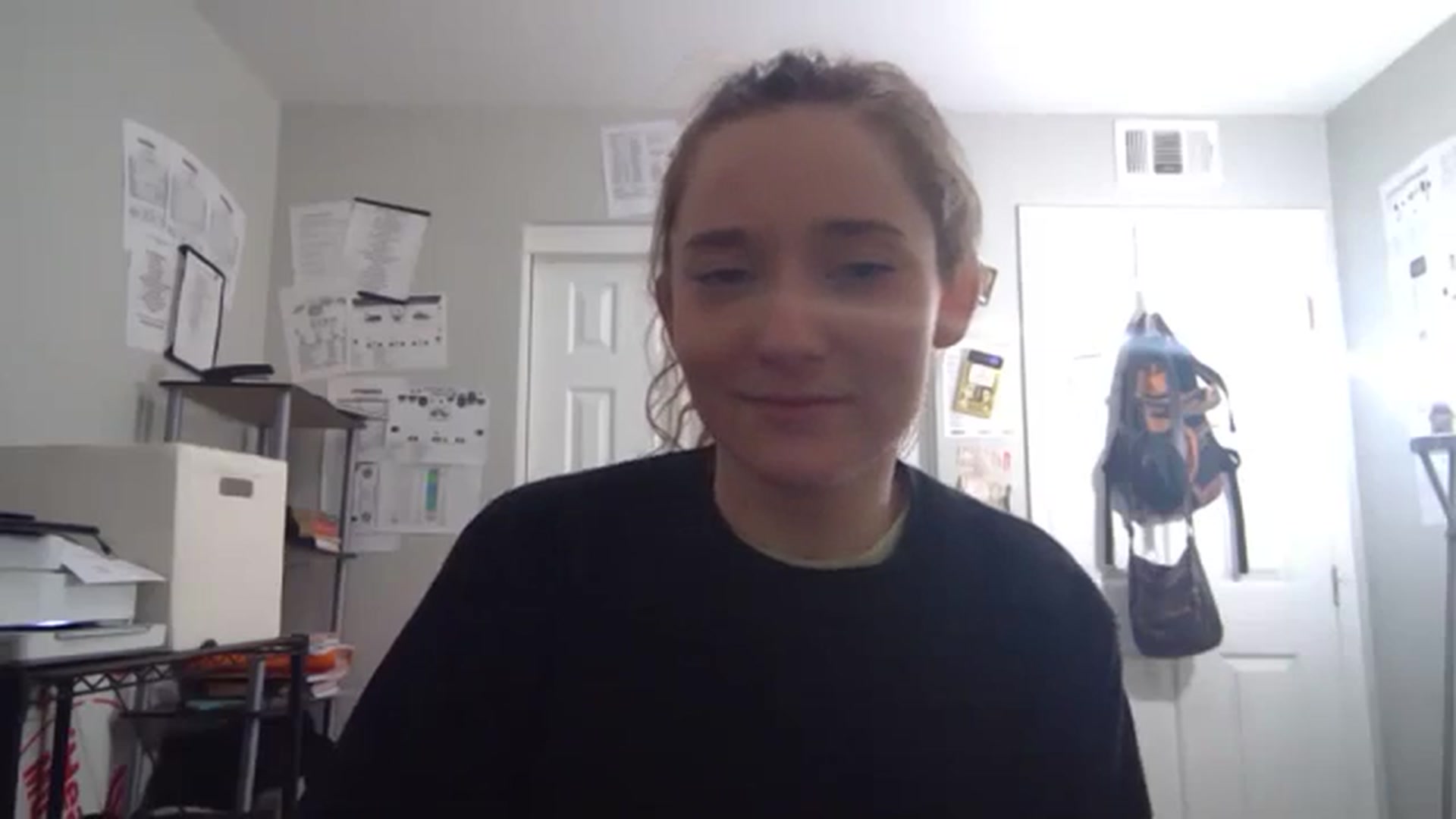 Gallery image thumbnail from hornyhippiexx's myfreecams stream on, 12/13/2023, 08:11 image 12 of 20