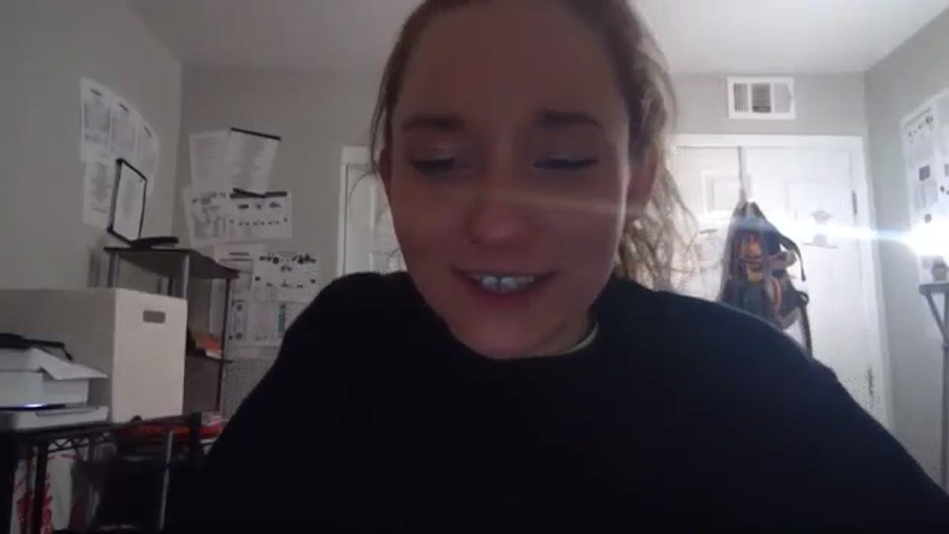 Gallery image thumbnail from hornyhippiexx's myfreecams stream on, 12/13/2023, 08:11 image 11 of 20