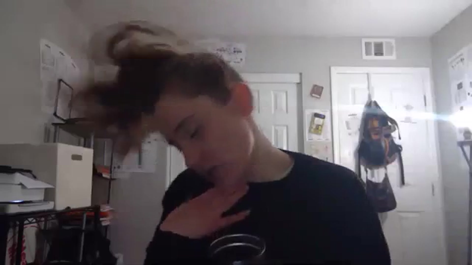 Gallery image thumbnail from hornyhippiexx's myfreecams stream on, 12/13/2023, 08:11 image 16 of 20