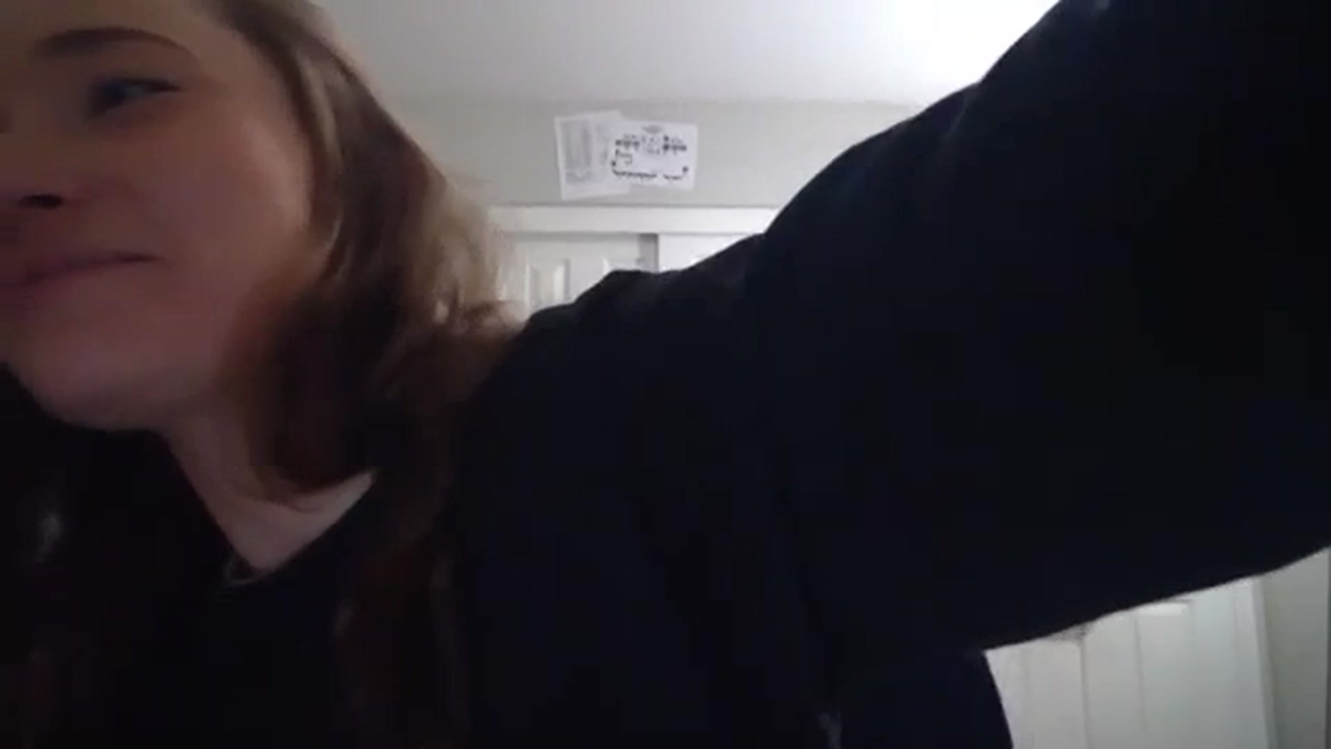 Gallery image thumbnail from hornyhippiexx's myfreecams stream on, 12/13/2023, 08:11 image 2 of 20