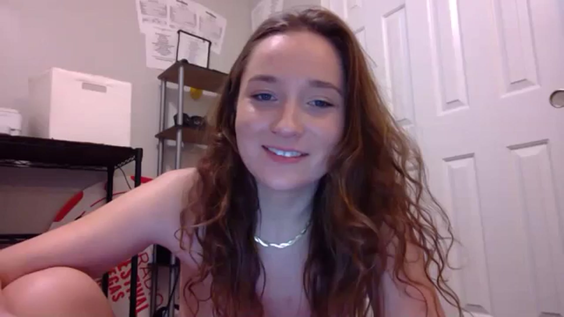 Gallery image thumbnail from hornyhippiexx's myfreecams stream on, 12/24/2023, 09:24 image 14 of 20