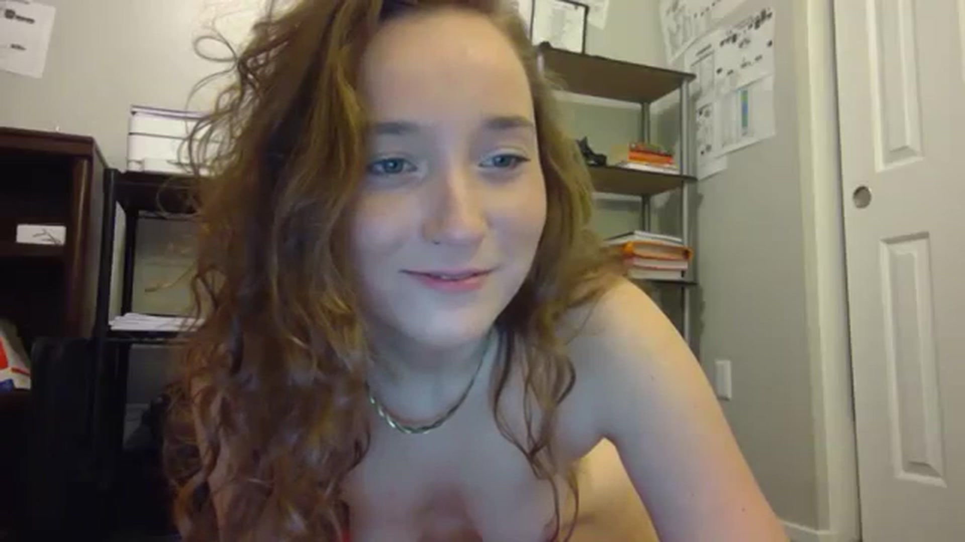 Gallery image thumbnail from hornyhippiexx's myfreecams stream on, 01/01/2024, 07:27 image 6 of 20