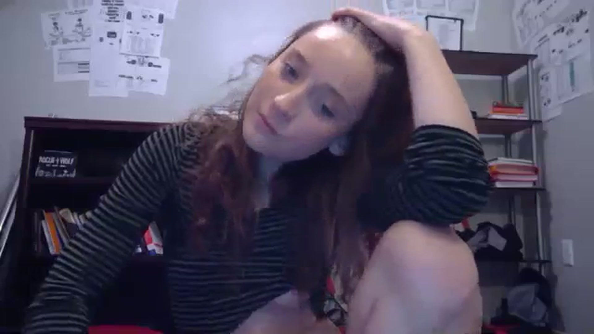 Gallery image thumbnail from hornyhippiexx's myfreecams stream on, 01/01/2024, 08:28 image 20 of 20