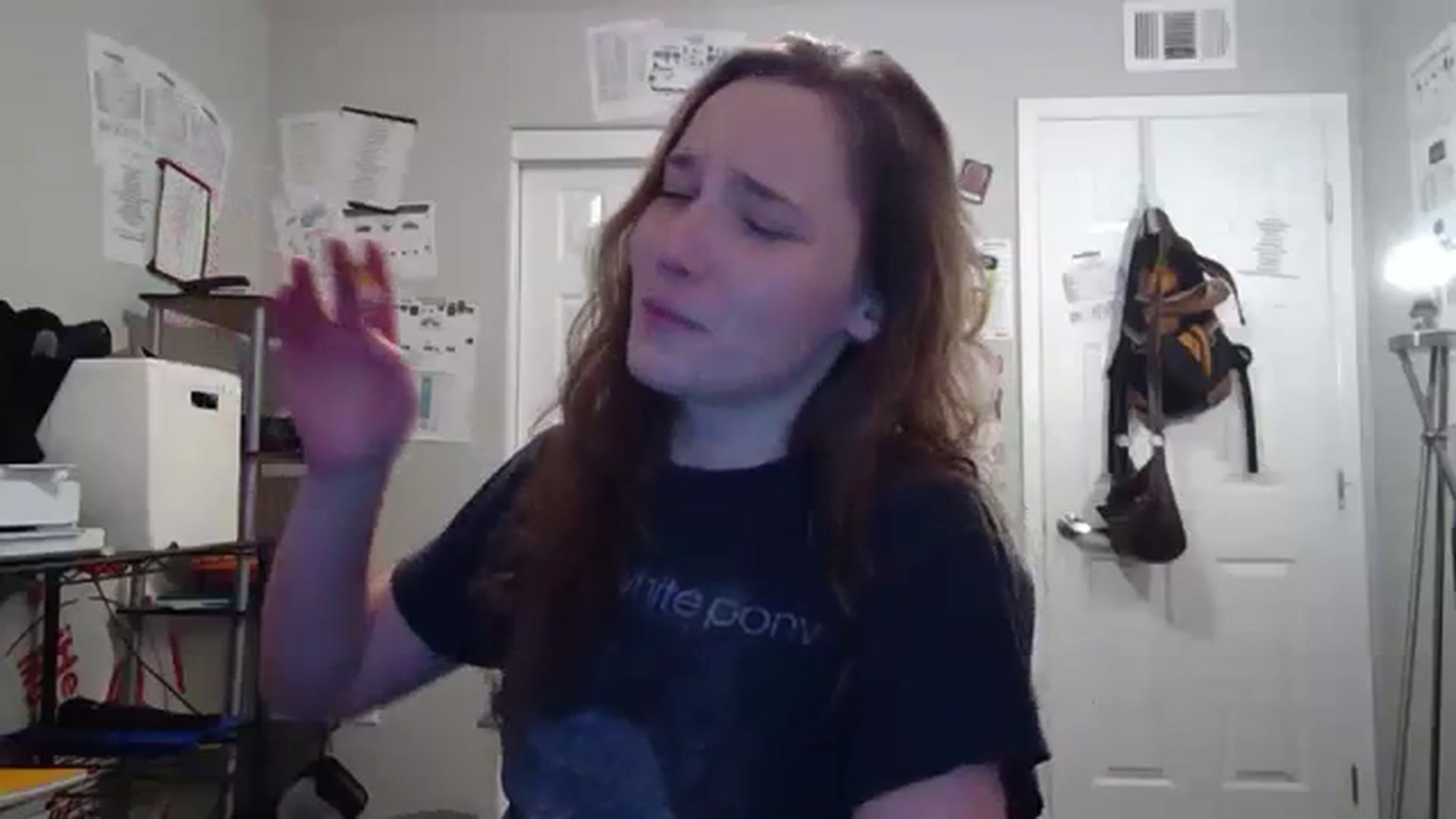 Gallery image thumbnail from hornyhippiexx's myfreecams stream on, 01/16/2024, 04:30 image 18 of 20