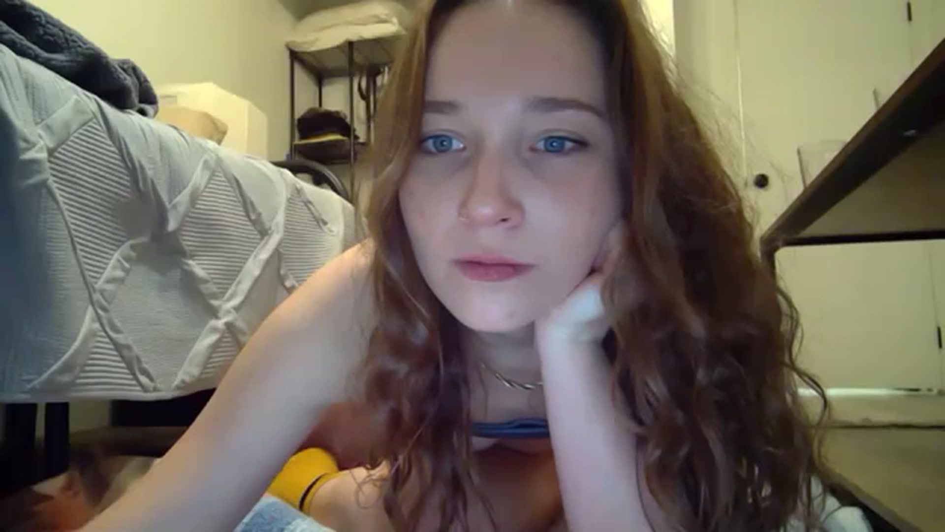 Gallery image thumbnail from hornyhippiexx's myfreecams stream on, 01/30/2024, 07:01 image 11 of 20
