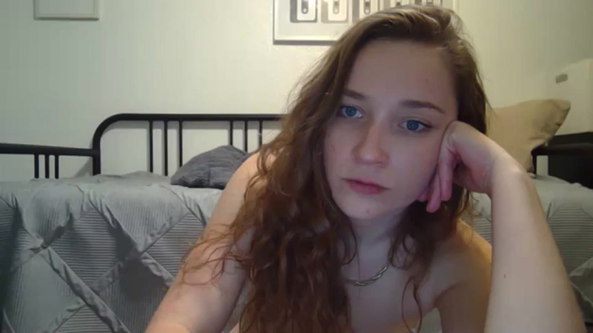 Gallery image thumbnail from hornyhippiexx's myfreecams stream on, 01/30/2024, 08:03 image 2 of 20