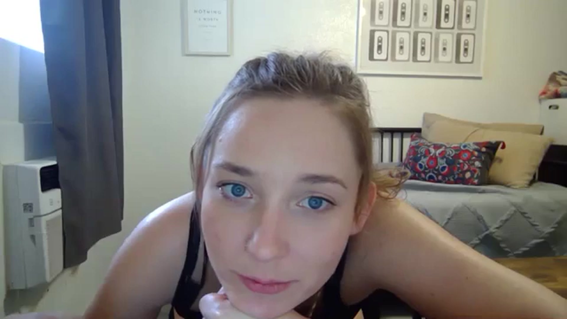 Gallery image thumbnail from hornyhippiexx's myfreecams stream on, 01/31/2024, 23:57 image 14 of 20
