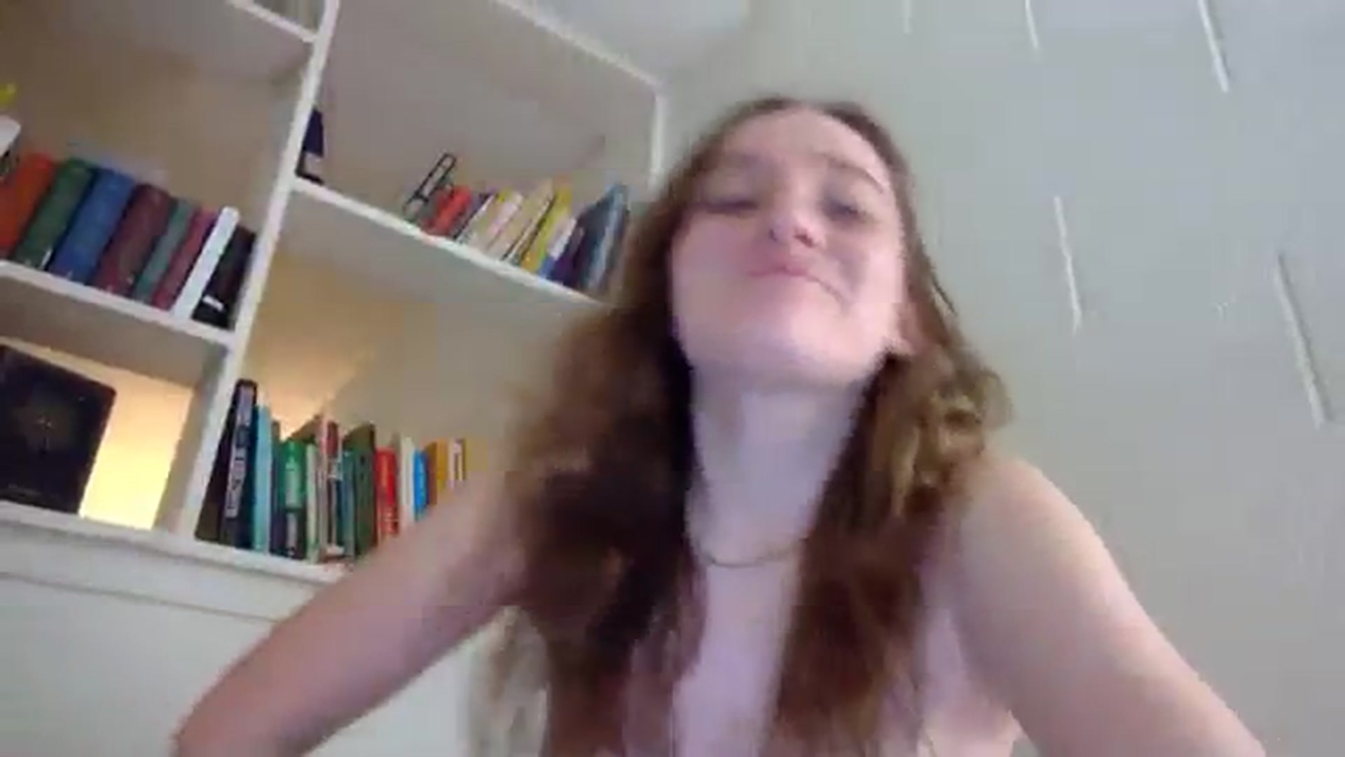 Gallery image thumbnail from hornyhippiexx's myfreecams stream on, 02/25/2024, 08:03 image 18 of 20