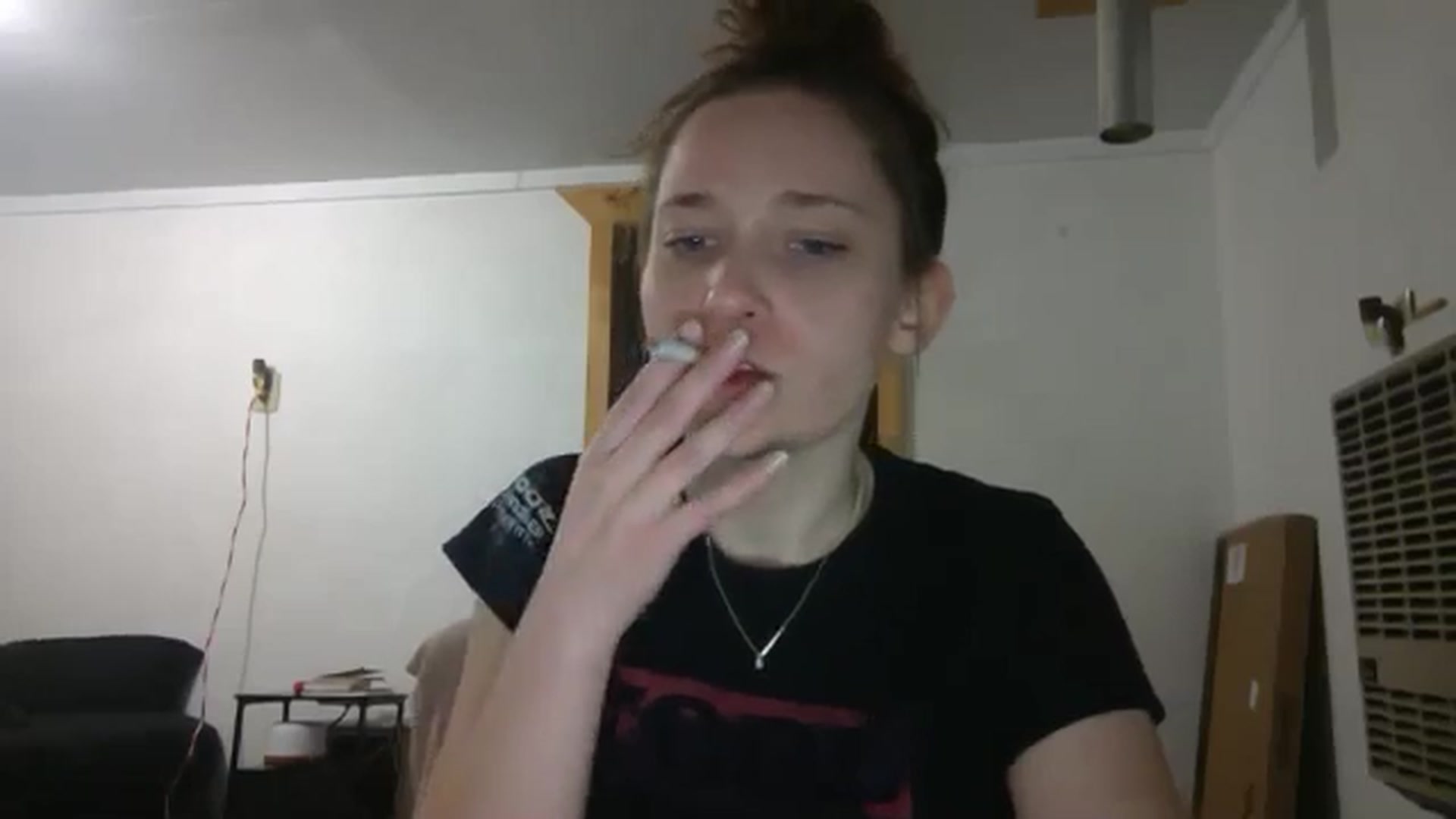 Gallery image thumbnail from hornyhippiexx's myfreecams stream on, 09/29/2024, 09:05 image 8 of 20