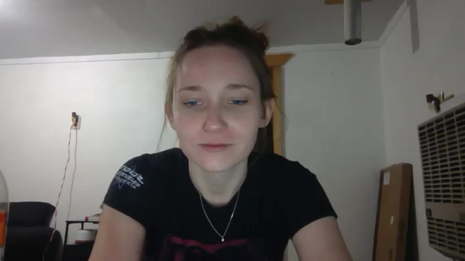 Gallery image thumbnail from hornyhippiexx's myfreecams stream on, 09/29/2024, 09:05 image 4 of 20