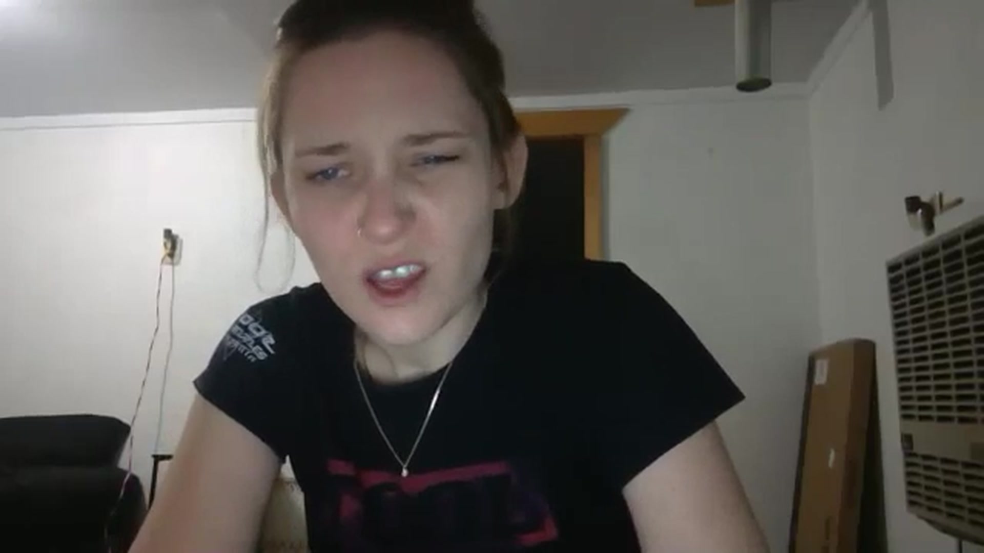 Gallery image thumbnail from hornyhippiexx's myfreecams stream on, 09/29/2024, 09:05 image 3 of 20