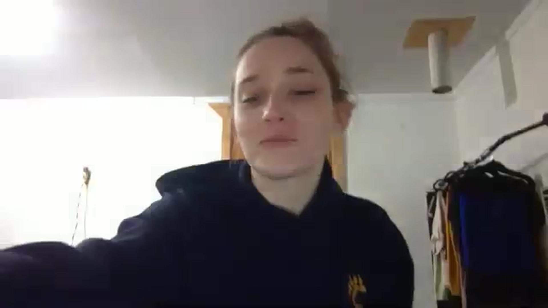 Gallery image thumbnail from hornyhippiexx's myfreecams stream on, 11/16/2024, 08:49 image 11 of 20