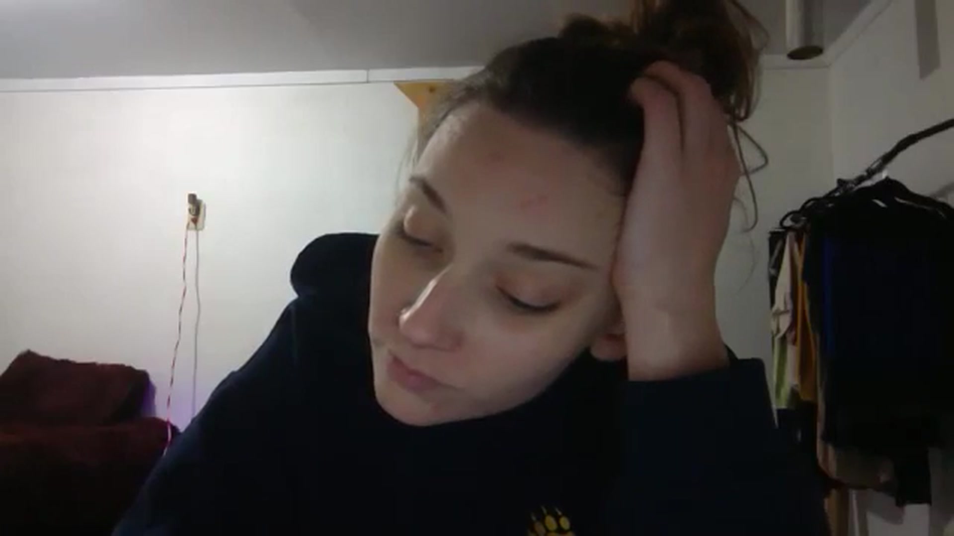 Gallery image thumbnail from hornyhippiexx's myfreecams stream on, 11/16/2024, 08:49 image 8 of 20
