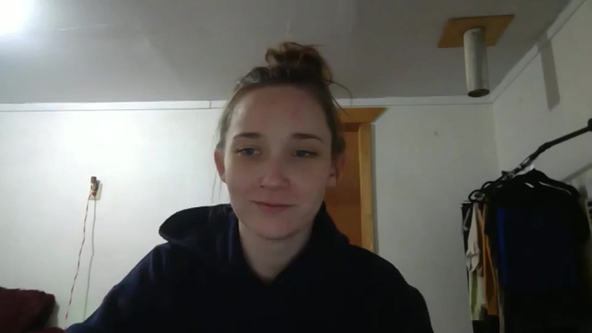Gallery image thumbnail from hornyhippiexx's myfreecams stream on, 11/16/2024, 08:49 image 17 of 20