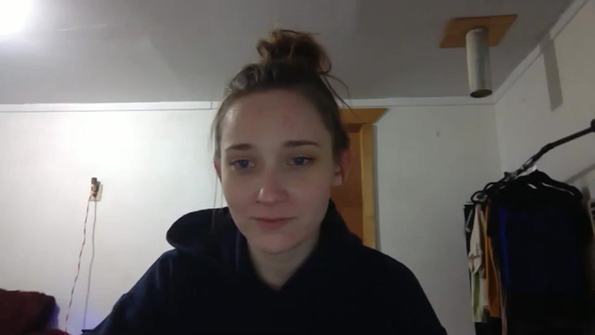Gallery image thumbnail from hornyhippiexx's myfreecams stream on, 11/16/2024, 08:49 image 18 of 20