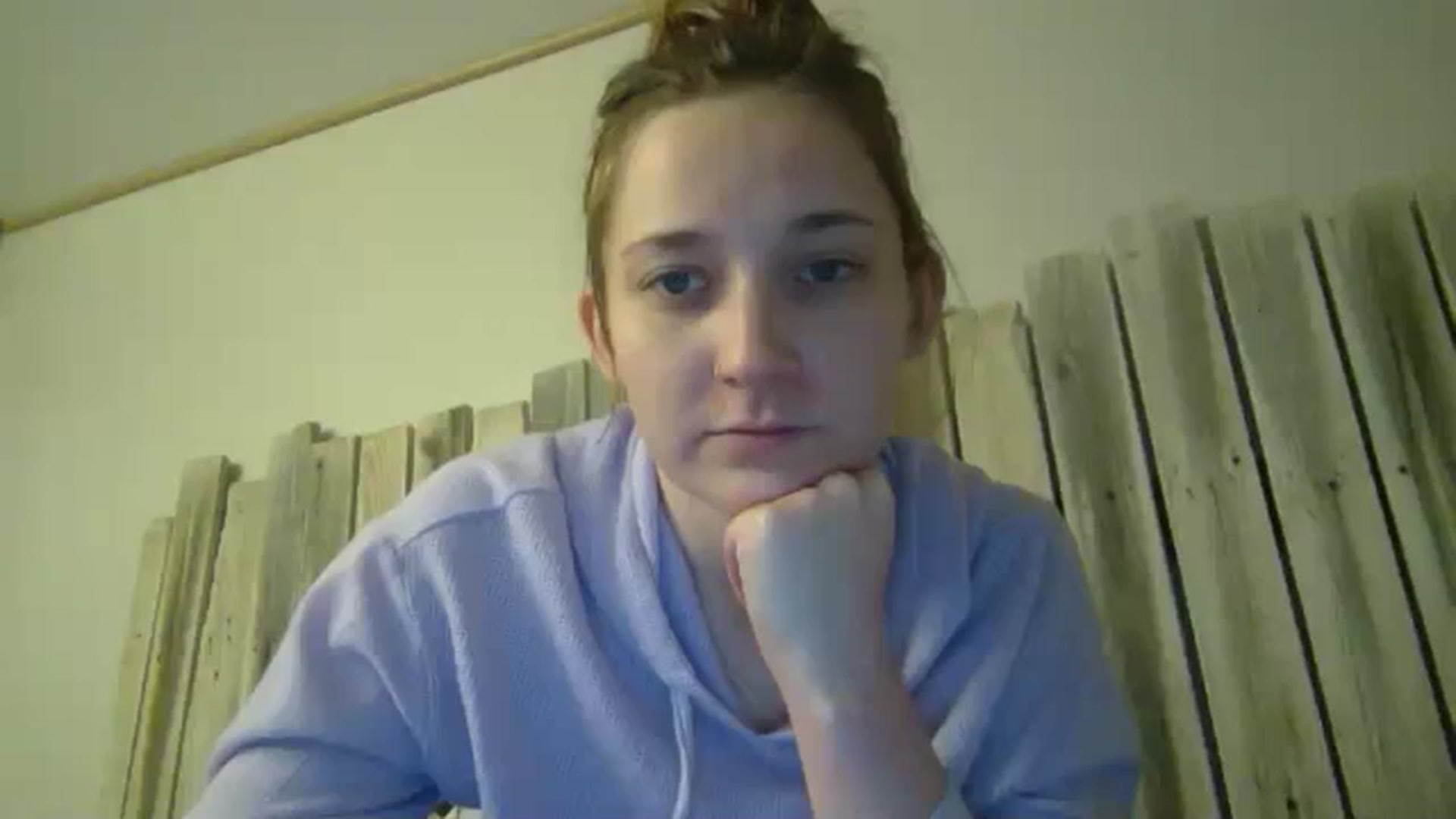 Gallery image thumbnail from hornyhippiexx's myfreecams stream on, 11/26/2024, 07:47 image 17 of 20