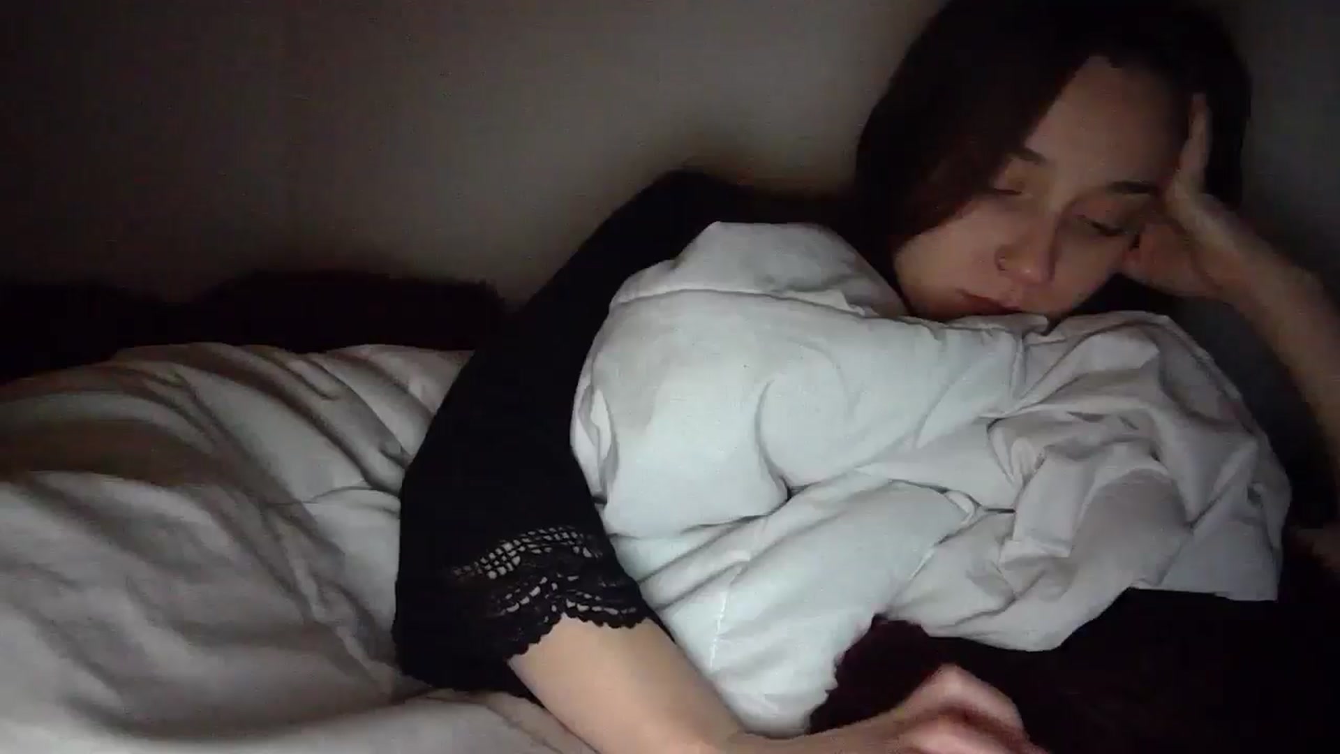 Gallery image thumbnail from hornyhippiexx's myfreecams stream on, 01/01/2025, 15:33 image 14 of 20