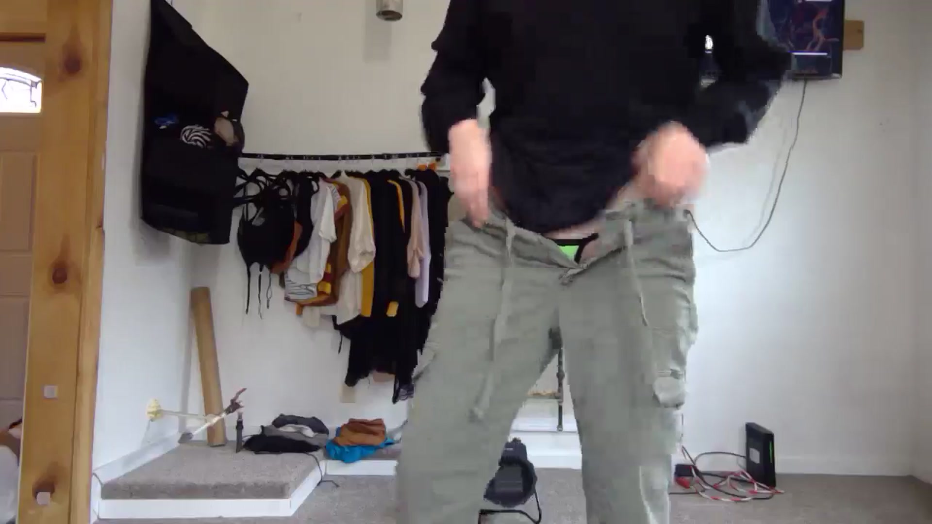 Gallery image thumbnail from hornyhippiexx's myfreecams stream on, 04/14/2025, 05:05 image 2 of 20