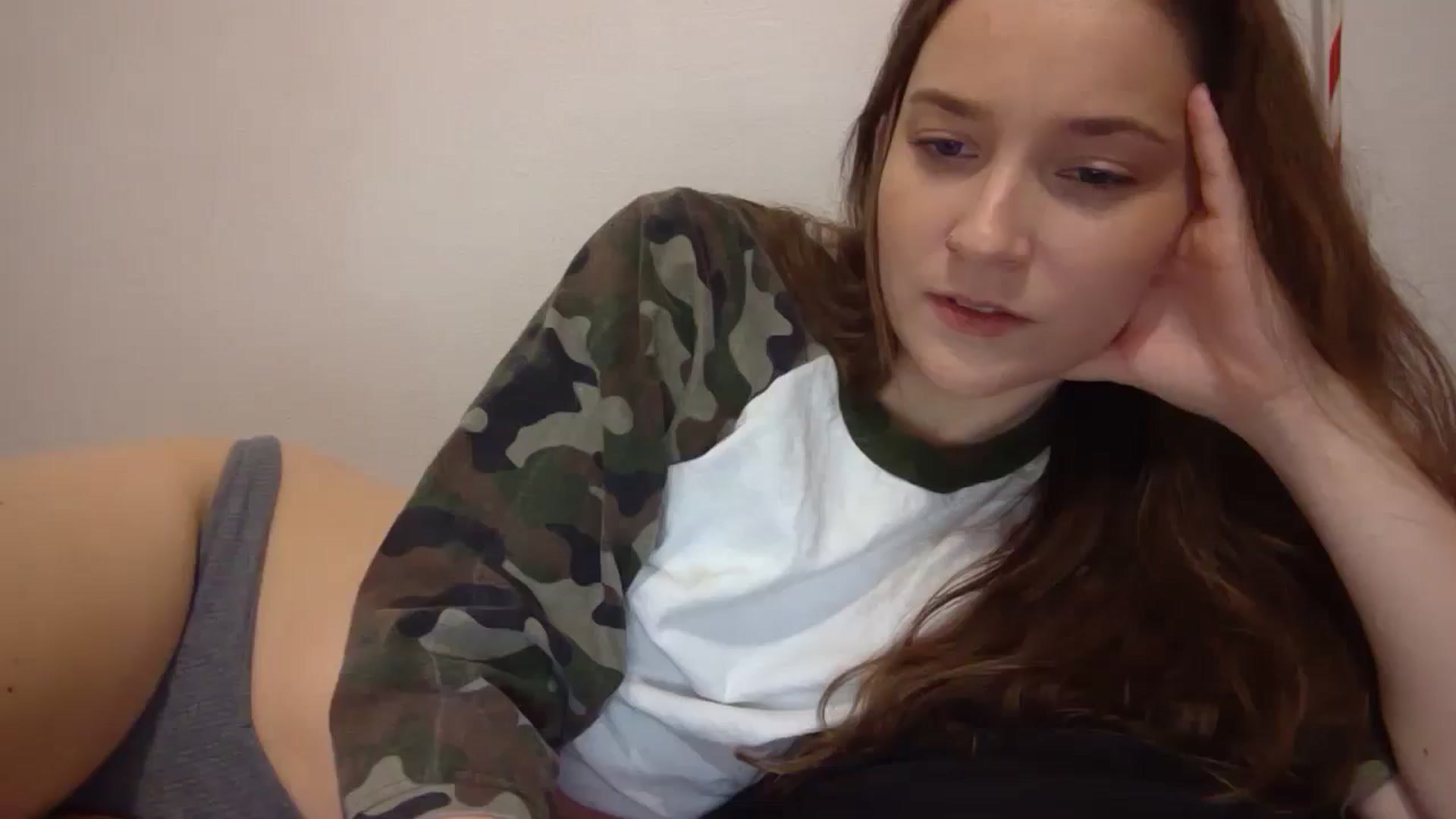Gallery image thumbnail from hornyhippiexx's myfreecams stream on, 04/24/2025, 08:39 image 9 of 20