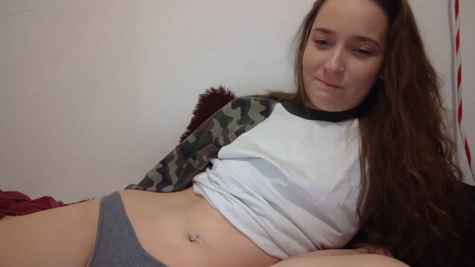 Gallery image thumbnail from hornyhippiexx's myfreecams stream on, 04/24/2025, 08:39 image 7 of 20