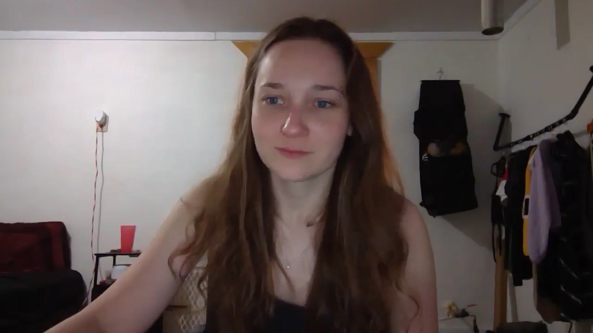 Gallery image thumbnail from hornyhippiexx's myfreecams stream on, 05/09/2025, 09:42 image 4 of 20