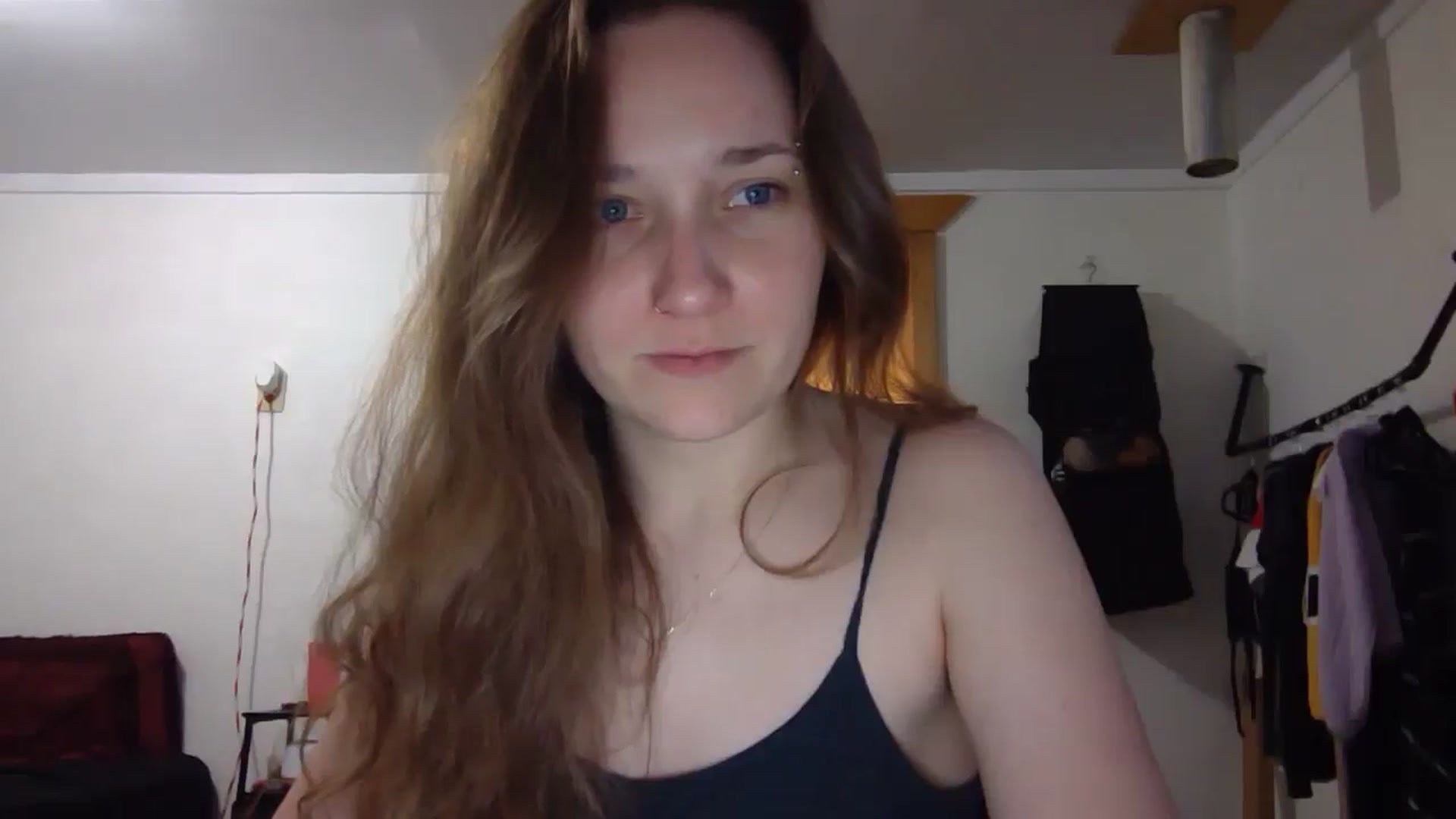 Gallery image thumbnail from hornyhippiexx's myfreecams stream on, 05/09/2025, 09:42 image 9 of 20
