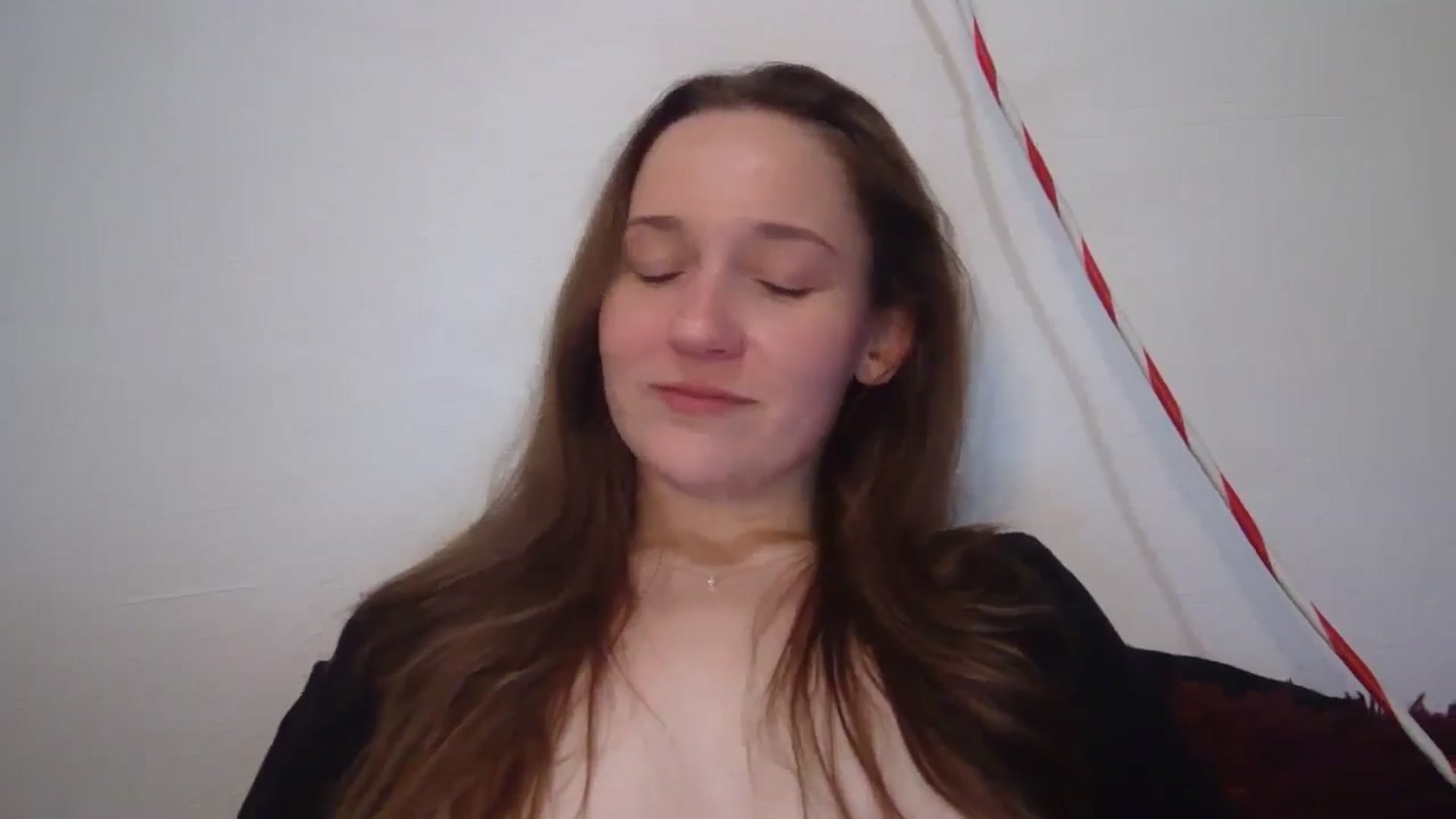 Gallery image thumbnail from hornyhippiexx's myfreecams stream on, 11/30/2025, 11:28 image 17 of 20