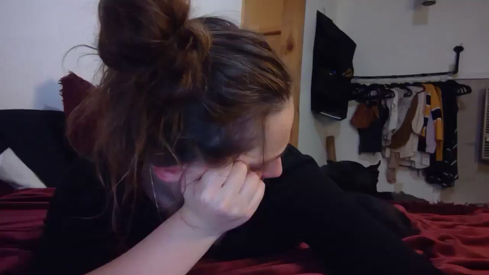 Gallery image thumbnail from hornyhippiexx's myfreecams stream on, 11/30/2025, 12:46 image 20 of 20