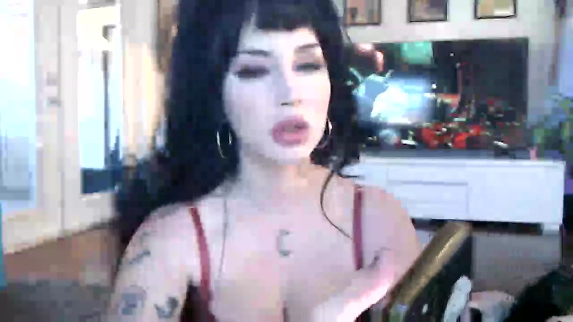 Gallery image thumbnail from hornyunicornn's myfreecams stream on, 11/28/2022, 23:13 image 12 of 20