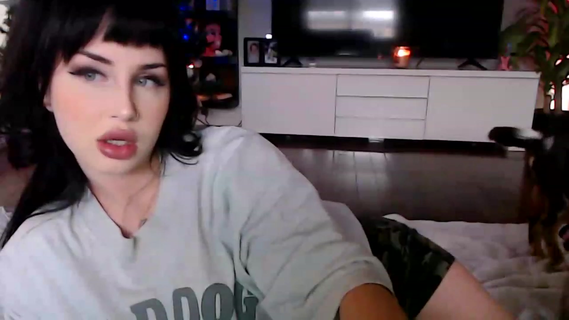 Gallery image thumbnail from hornyunicornn's myfreecams stream on, 12/06/2022, 21:36 image 5 of 20