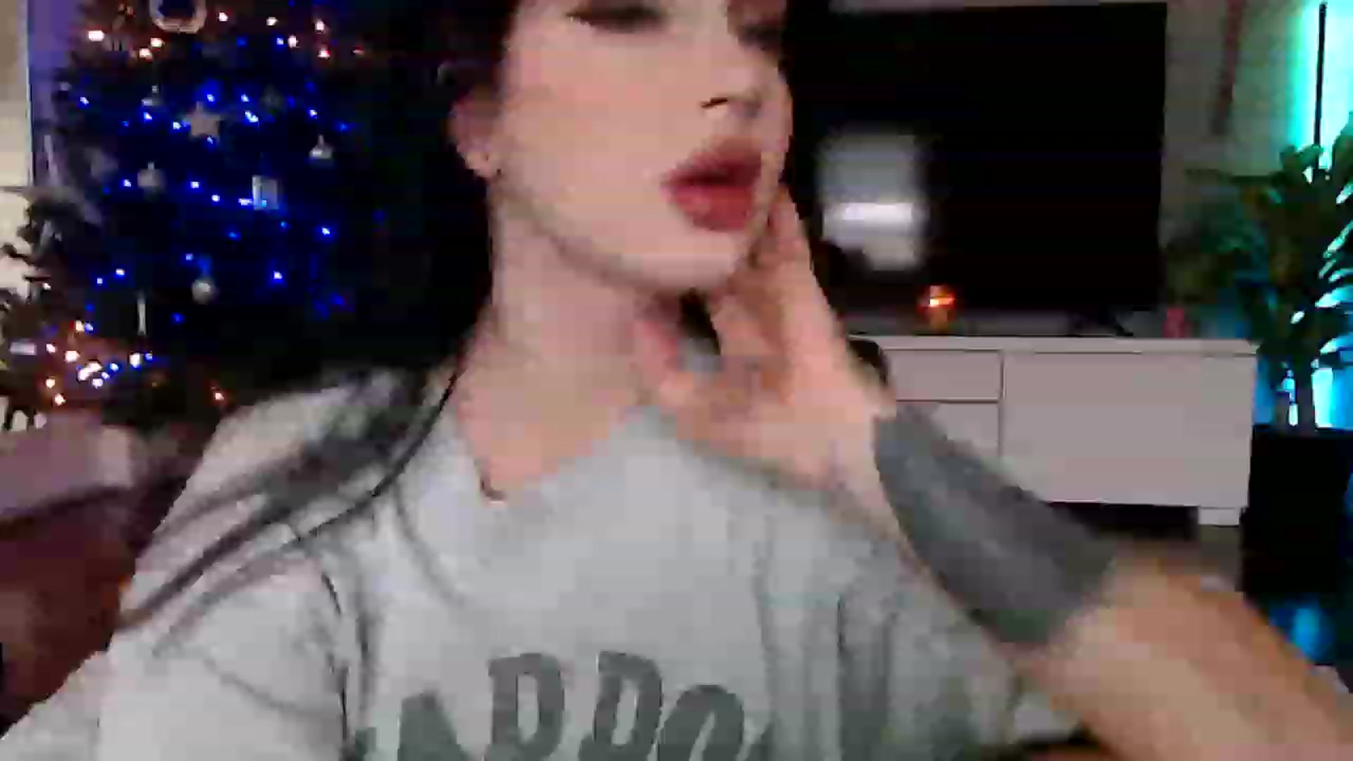 Gallery image thumbnail from hornyunicornn's myfreecams stream on, 12/06/2022, 22:00 image 19 of 20