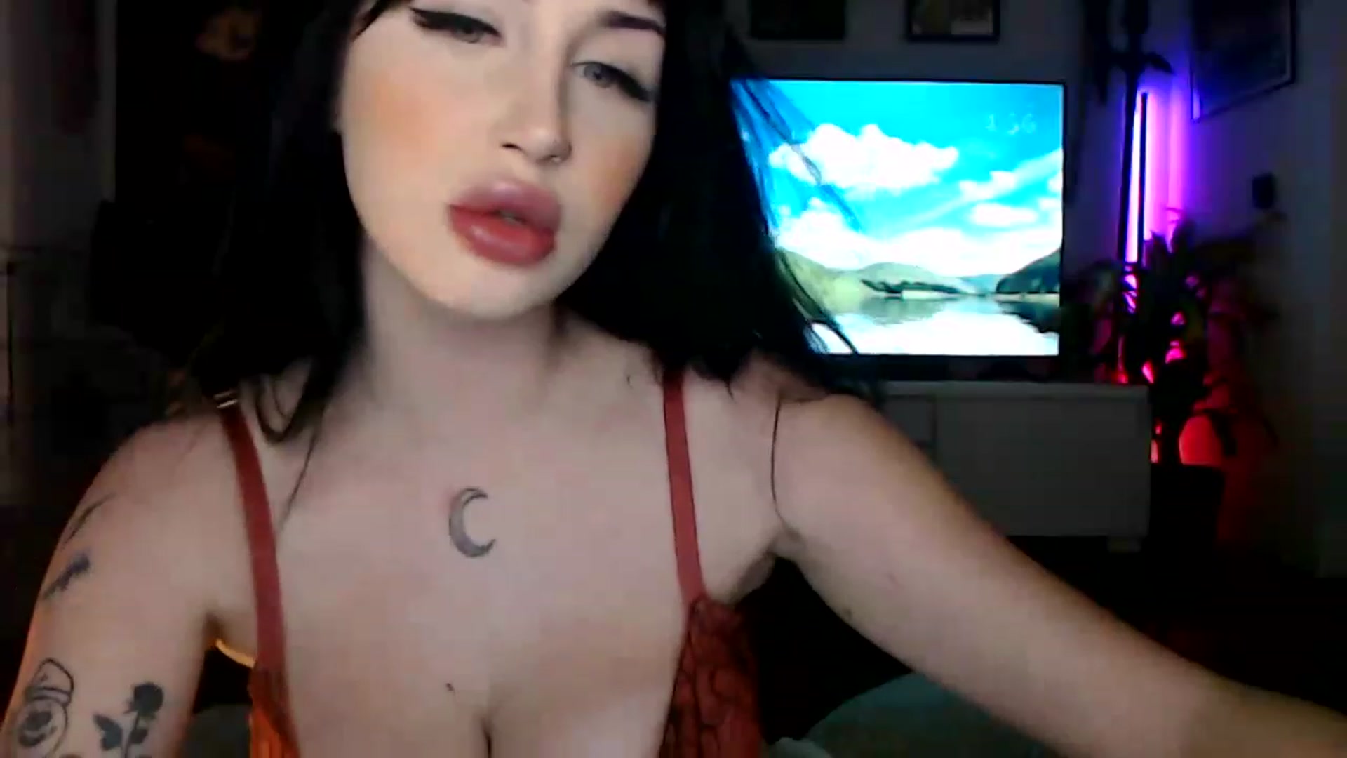 Gallery image thumbnail from hornyunicornn's myfreecams stream on, 01/27/2023, 01:00 image 18 of 20