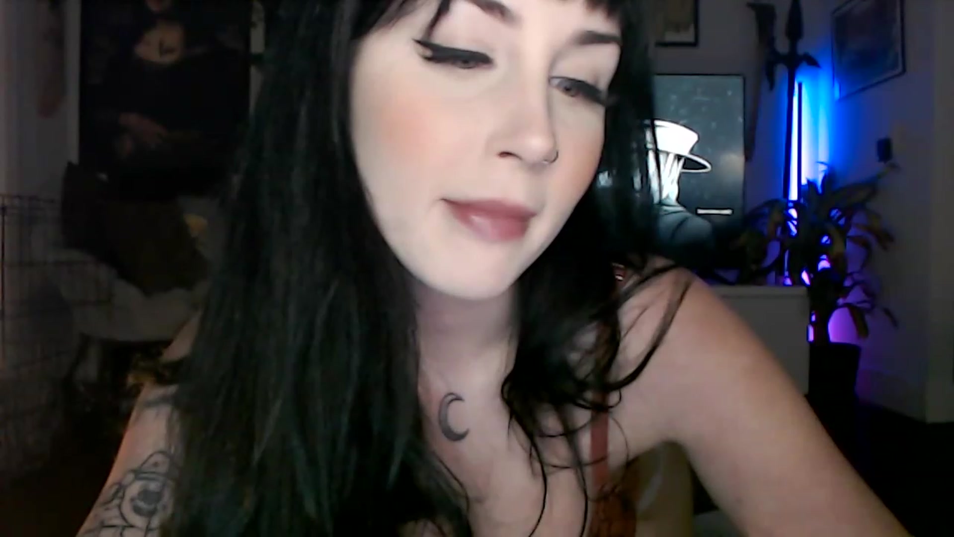 Gallery image thumbnail from hornyunicornn's myfreecams stream on, 01/27/2023, 01:00 image 9 of 20
