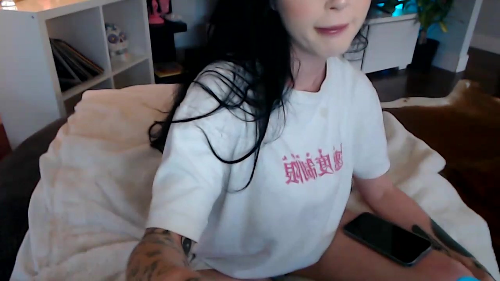 Gallery image thumbnail from hornyunicornn's myfreecams stream on, 02/03/2023, 22:05 image 13 of 20
