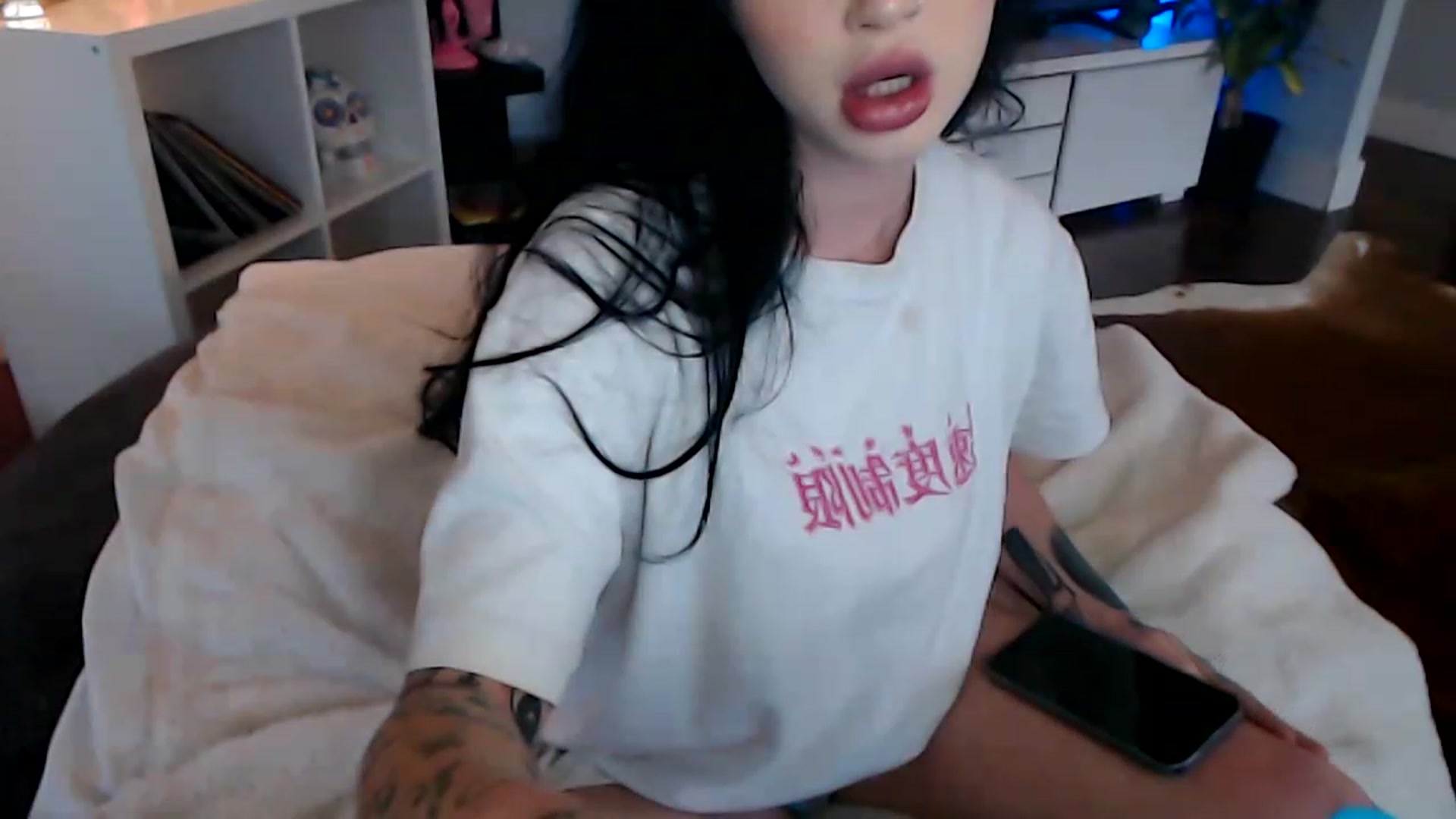 Gallery image thumbnail from hornyunicornn's myfreecams stream on, 02/03/2023, 22:05 image 14 of 20