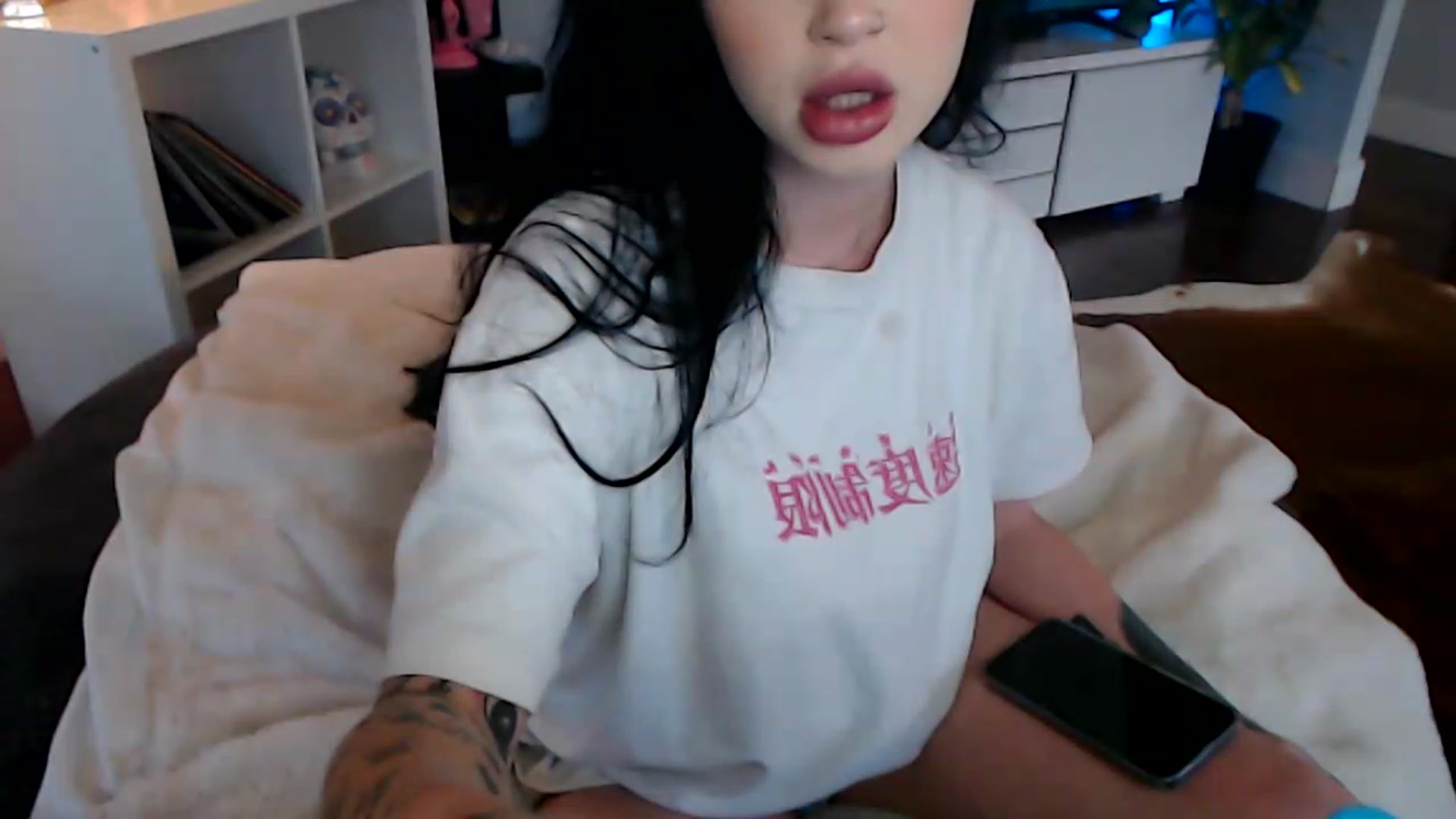 Gallery image thumbnail from hornyunicornn's myfreecams stream on, 02/03/2023, 22:05 image 16 of 20