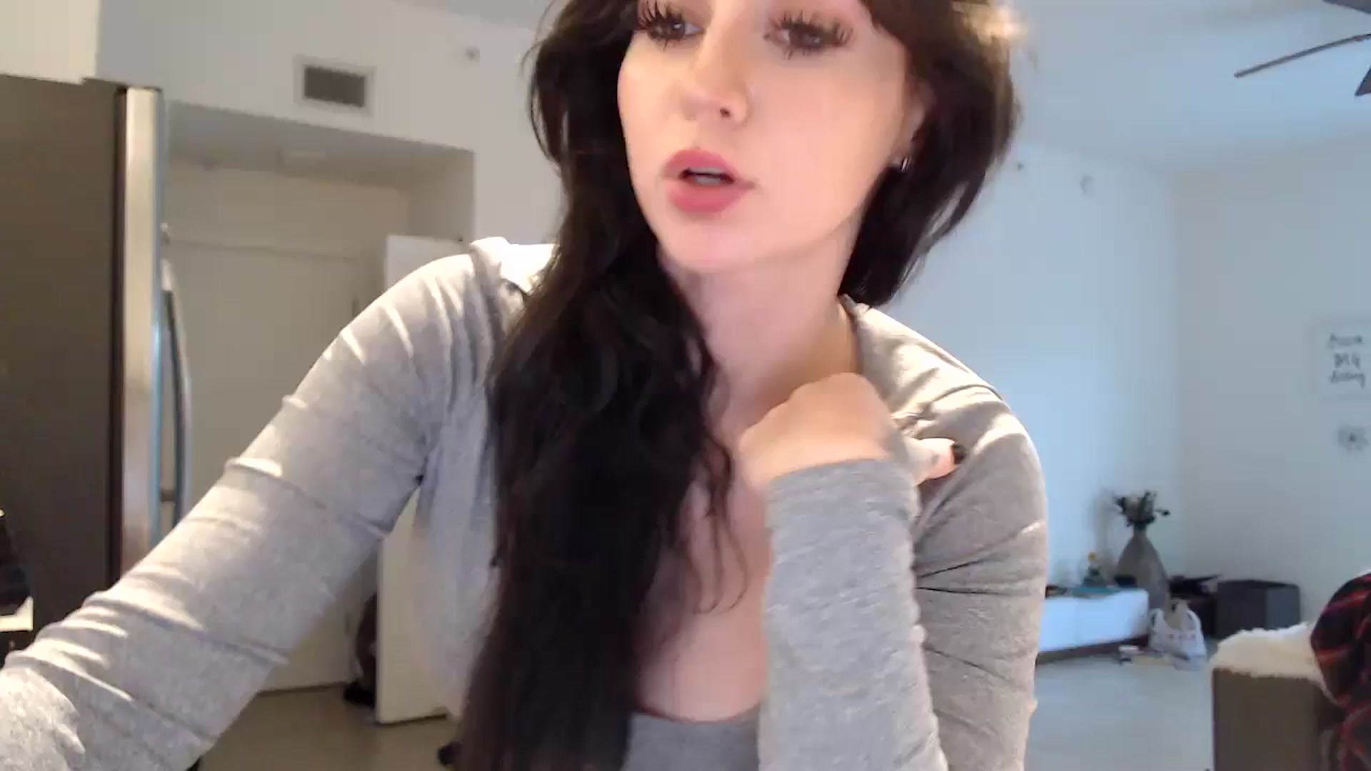 Gallery image thumbnail from hot_emo_girl's myfreecams stream on, 08/16/2024, 23:35 image 4 of 20