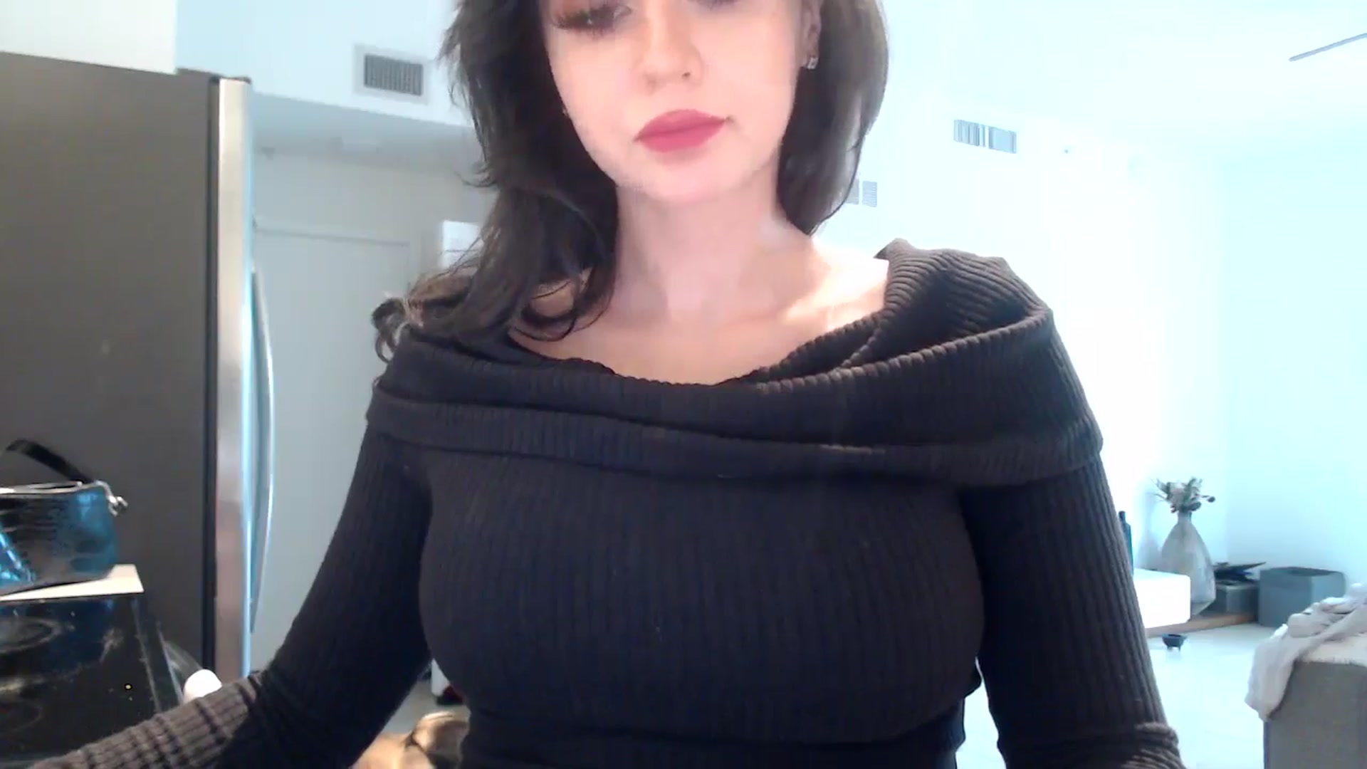 Gallery image thumbnail from hot_emo_girl's myfreecams stream on, 08/18/2024, 22:53 image 19 of 20