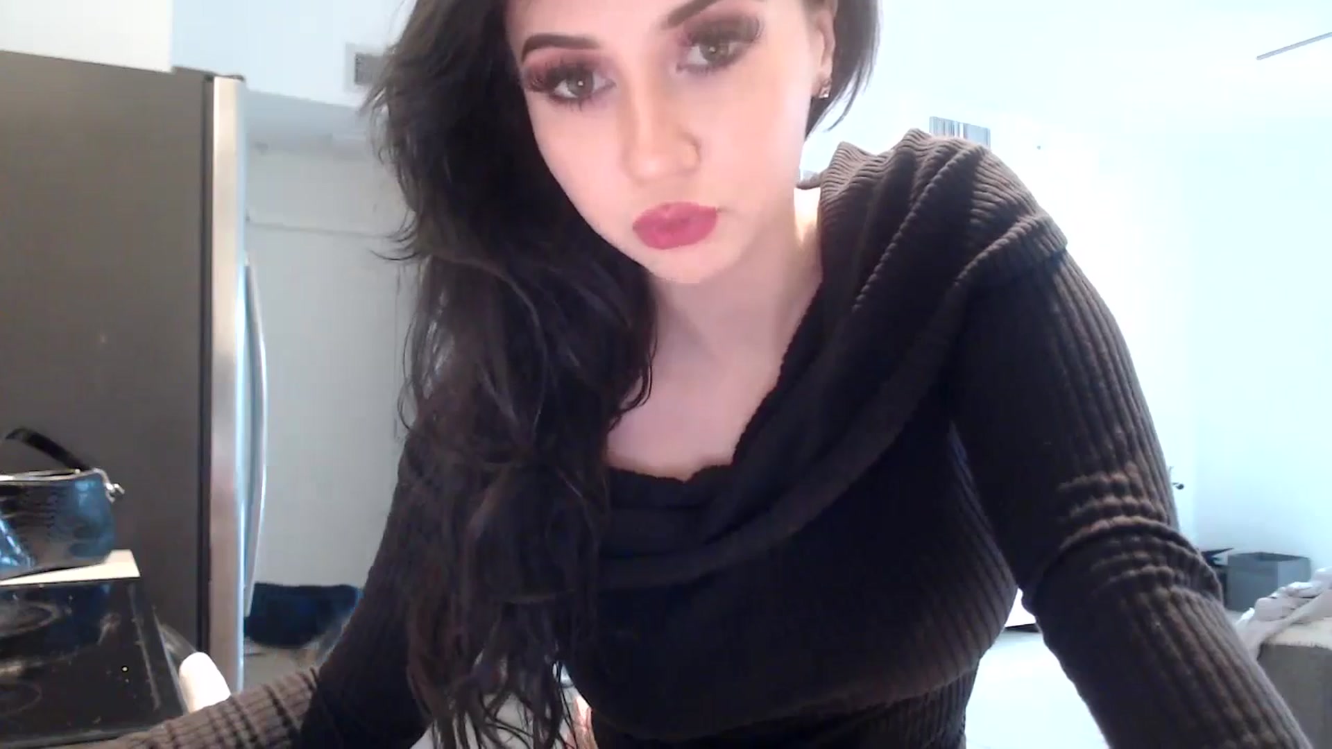 Gallery image thumbnail from hot_emo_girl's myfreecams stream on, 08/18/2024, 22:53 image 16 of 20