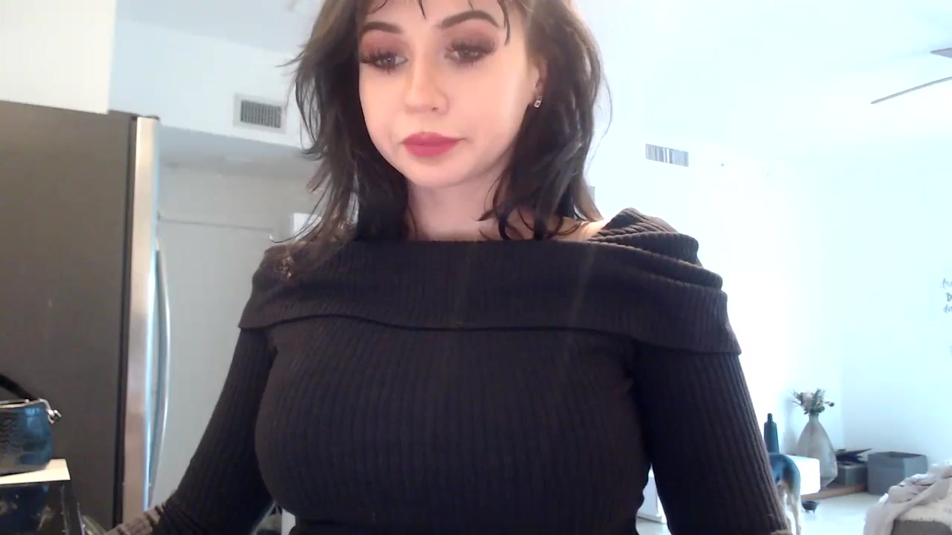 Gallery image thumbnail from hot_emo_girl's myfreecams stream on, 08/18/2024, 23:50 image 5 of 20