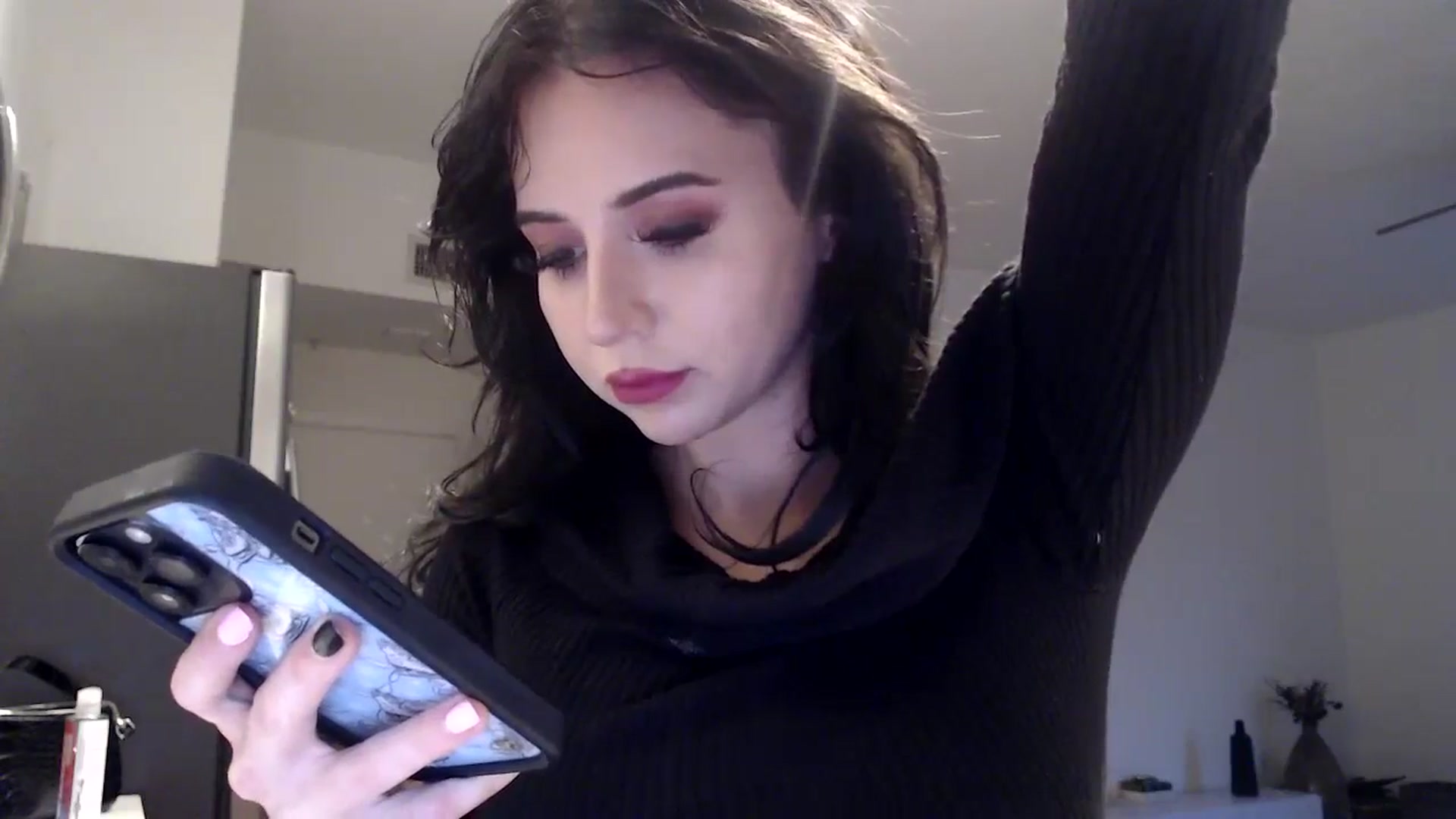 Gallery image thumbnail from hot_emo_girl's myfreecams stream on, 08/19/2024, 24:26 image 6 of 20