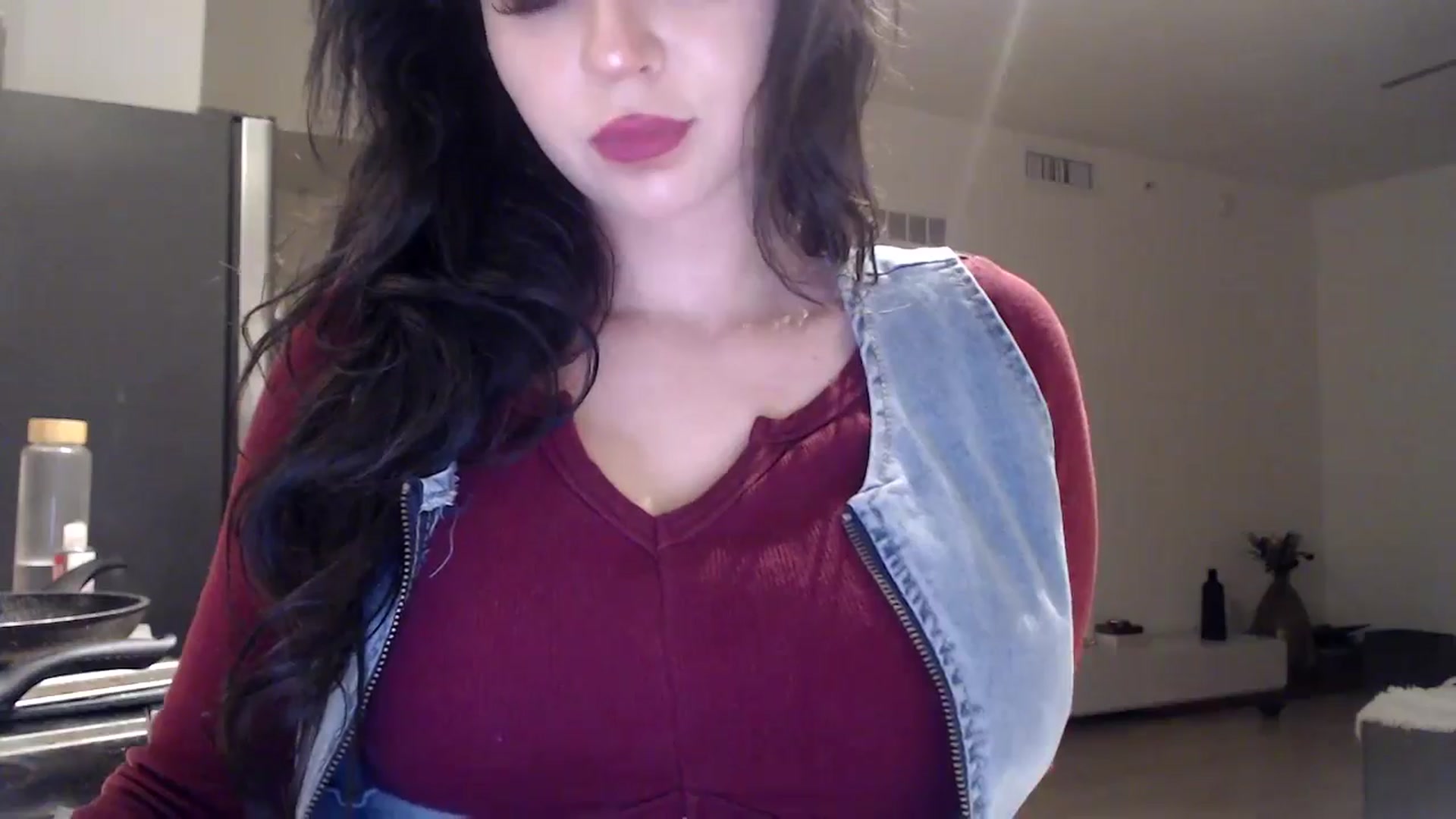 Gallery image thumbnail from hot_emo_girl's myfreecams stream on, 08/21/2024, 02:53 image 5 of 20