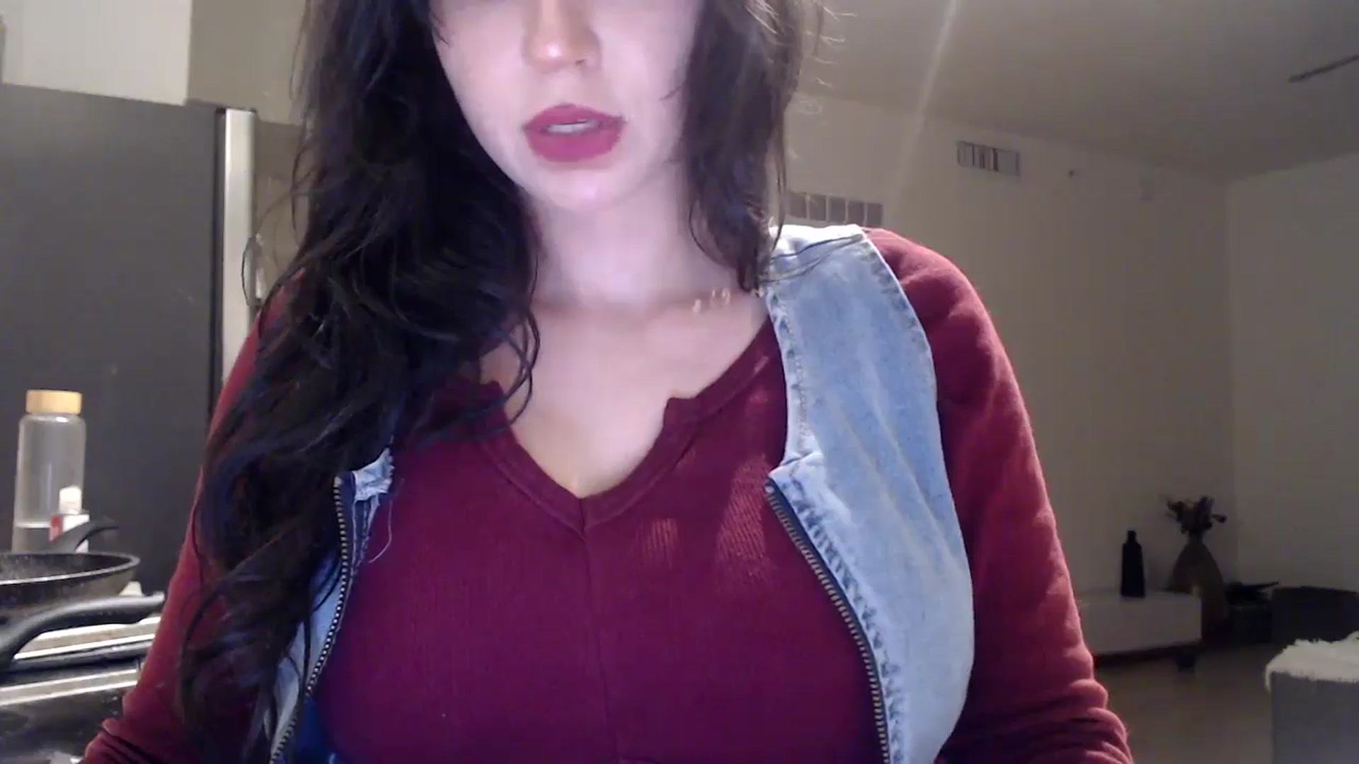 Gallery image thumbnail from hot_emo_girl's myfreecams stream on, 08/21/2024, 02:53 image 2 of 20