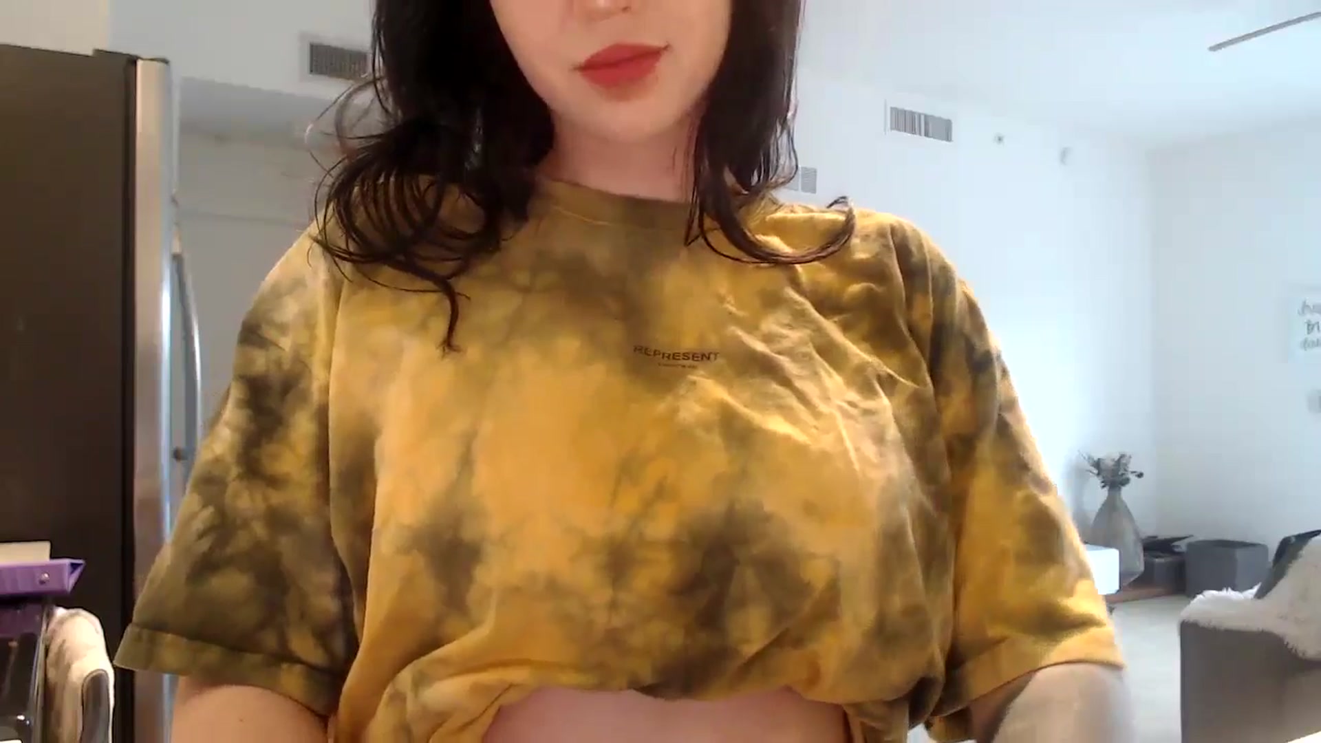 Gallery image thumbnail from hot_emo_girl's myfreecams stream on, 08/21/2024, 23:16 image 11 of 20