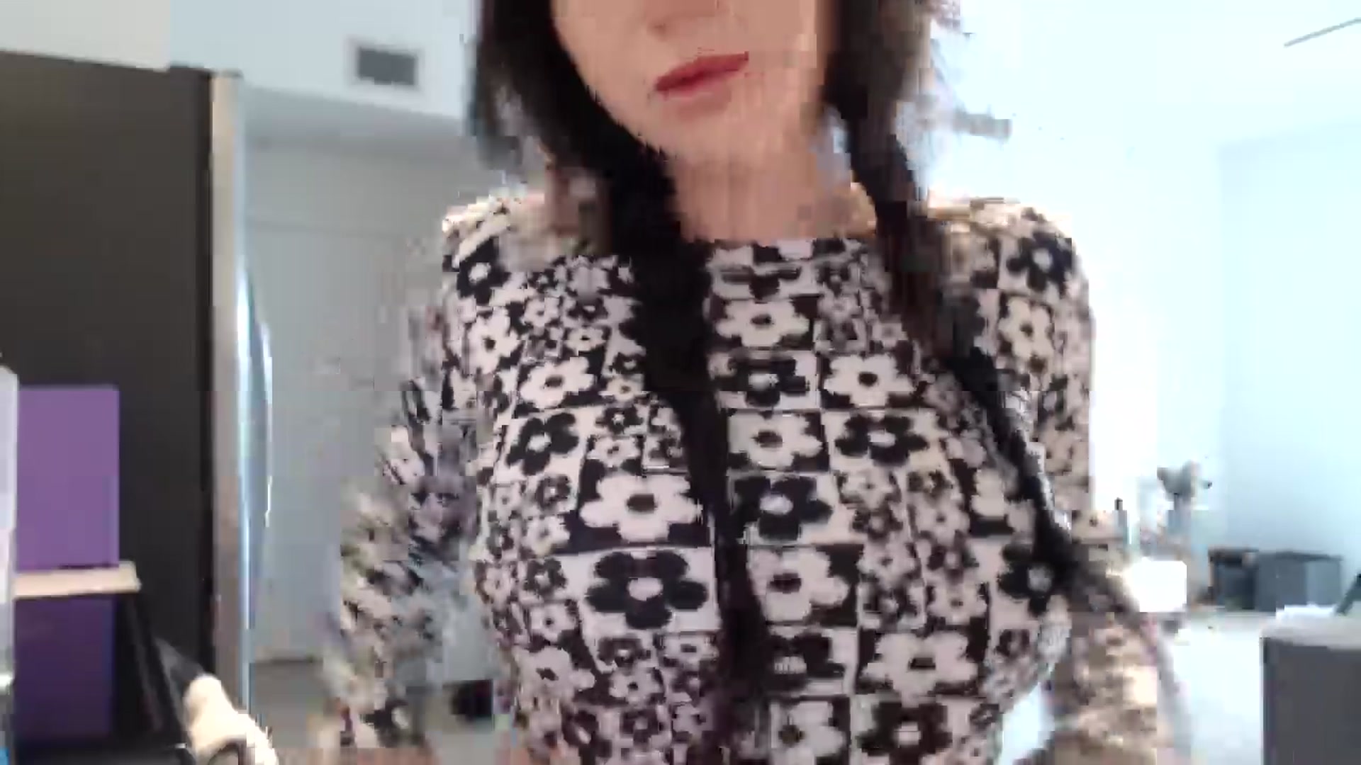 Gallery image thumbnail from hot_emo_girl's myfreecams stream on, 08/22/2024, 19:37 image 3 of 20
