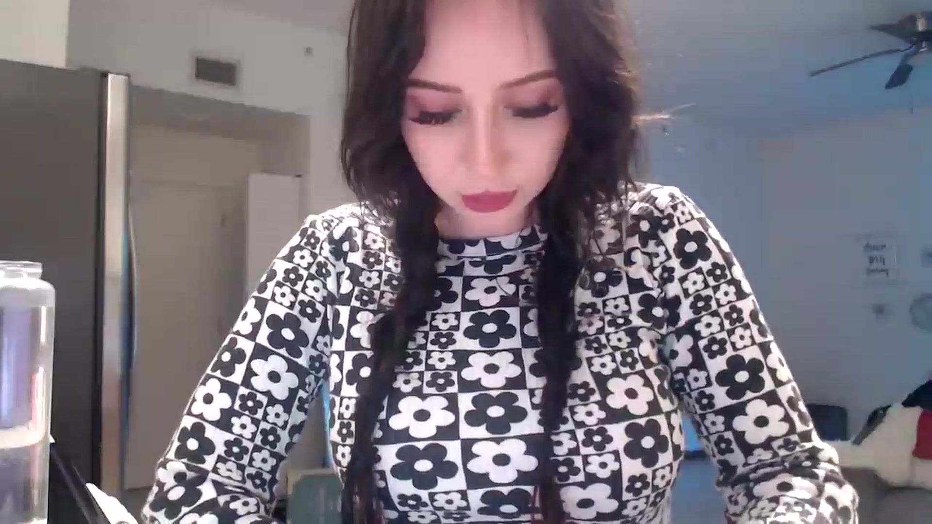 Gallery image thumbnail from hot_emo_girl's myfreecams stream on, 08/22/2024, 23:50 image 20 of 20