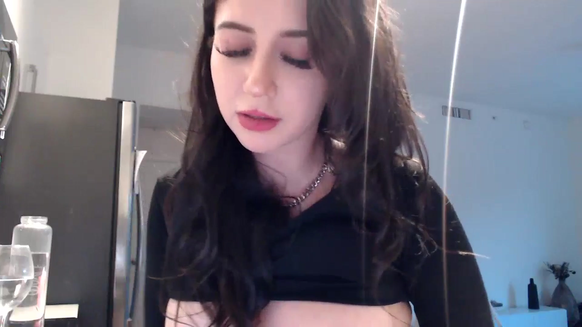 Gallery image thumbnail from hot_emo_girl's myfreecams stream on, 08/26/2024, 24:01 image 7 of 20